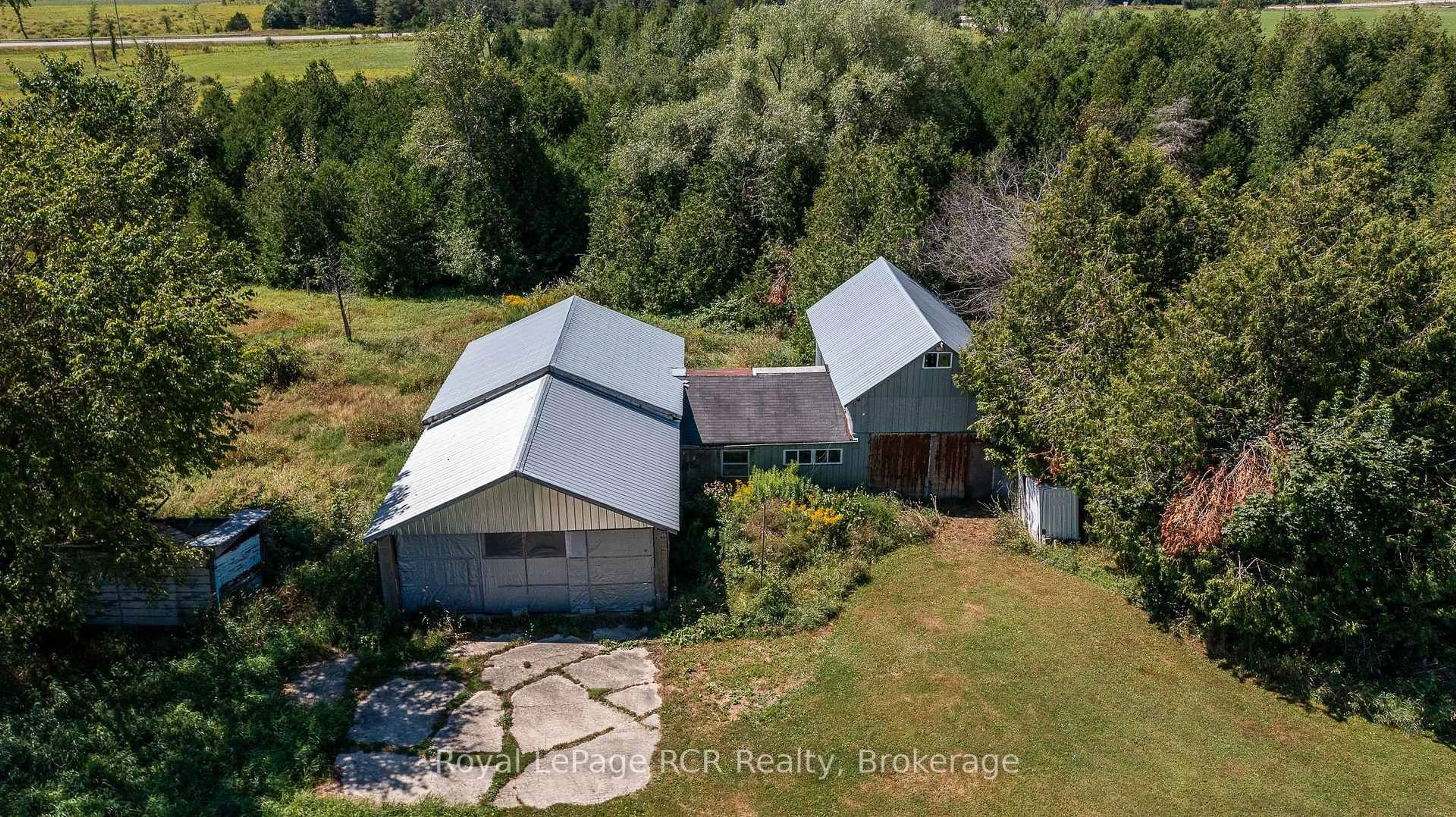 A pic from outside/outdoor area/front of a property/back of a property/a pic from drone, unknown for 260456 Sideroad 200, Grey Highlands Ontario N0C 1B0