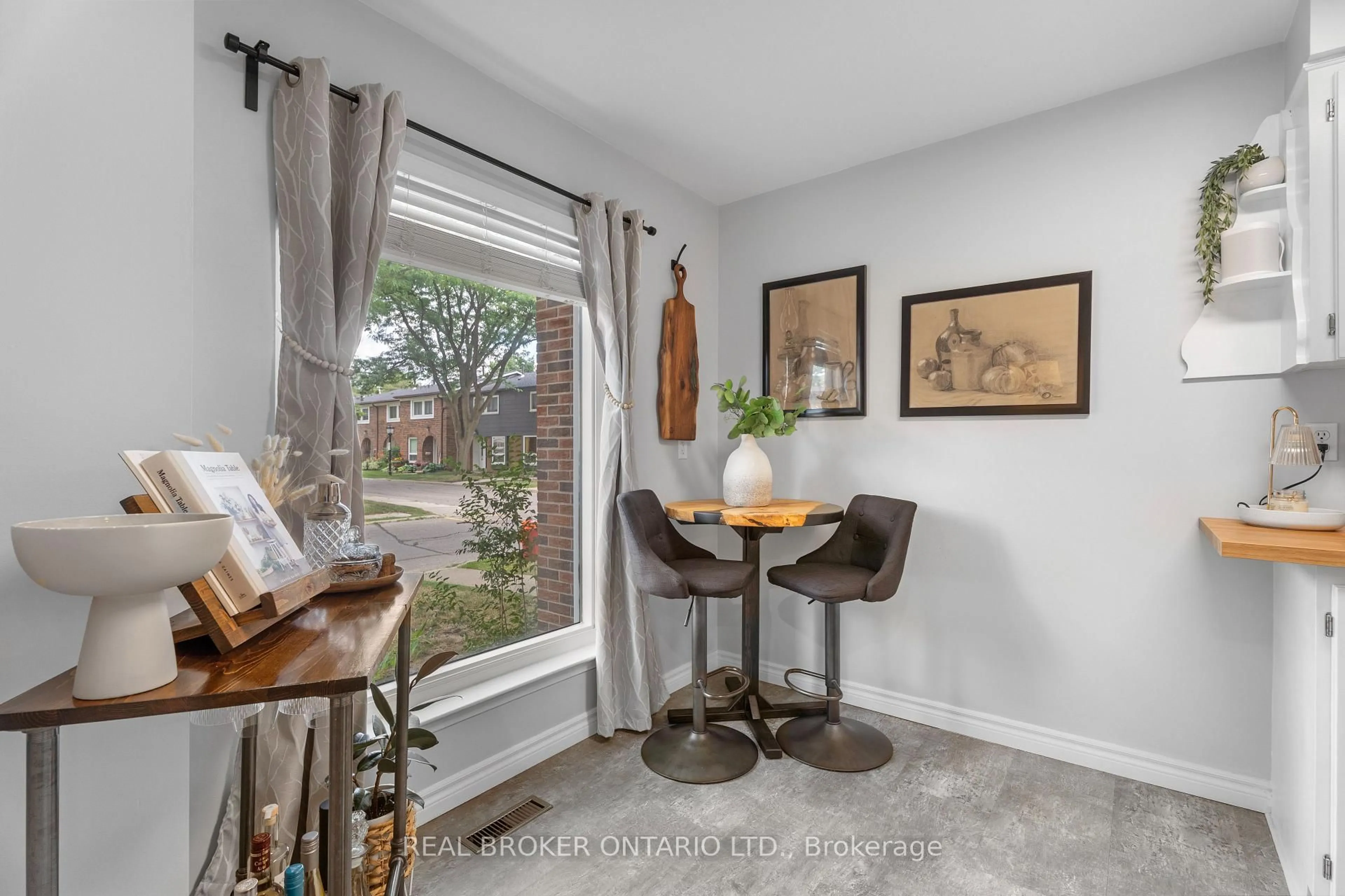 Unknown for 121 Bagot St #2, Guelph Ontario N1H 5T8