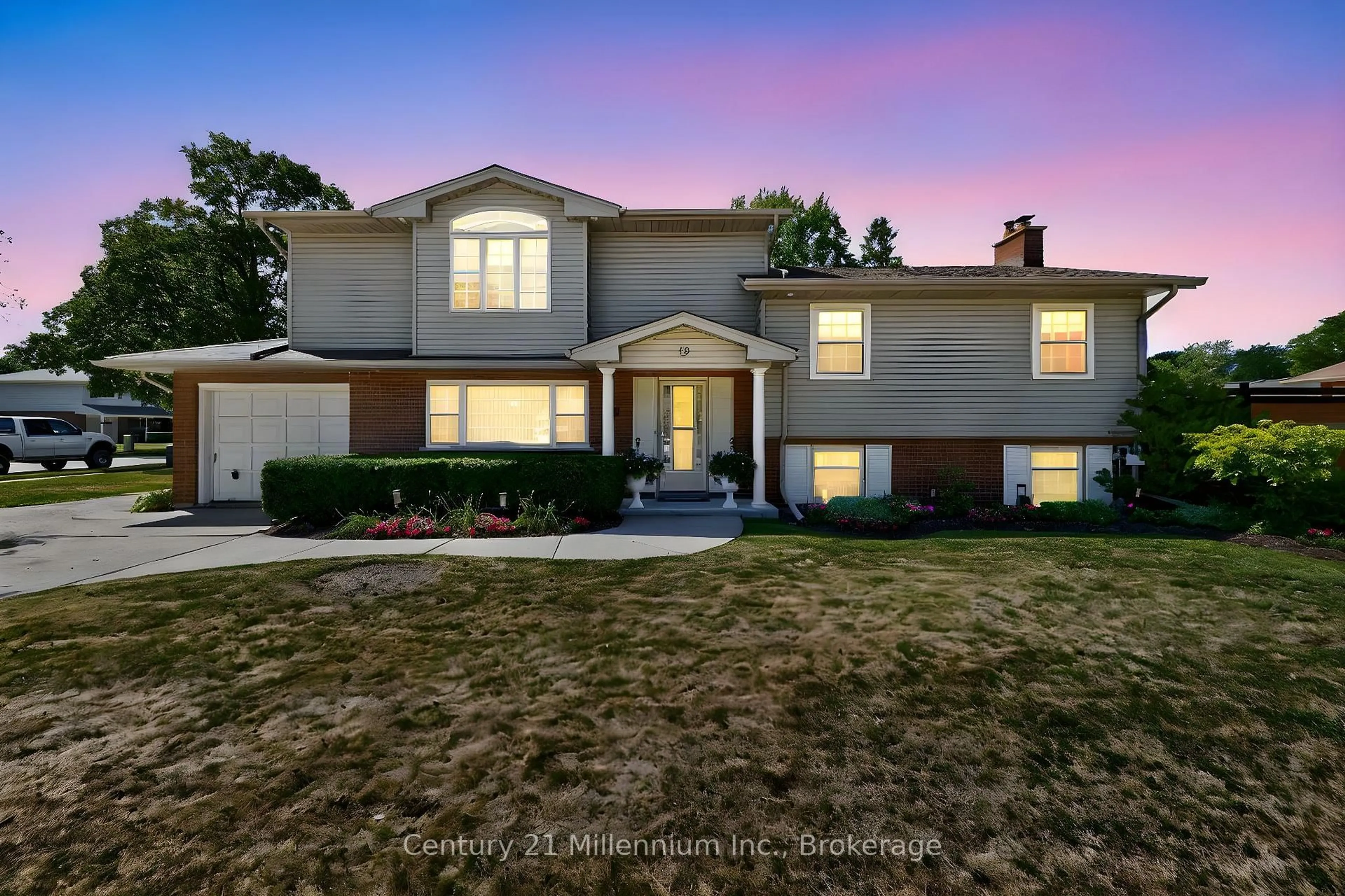 Home with vinyl exterior material, street for 19 Crosby Dr, Kitchener Ontario N2B 2K6