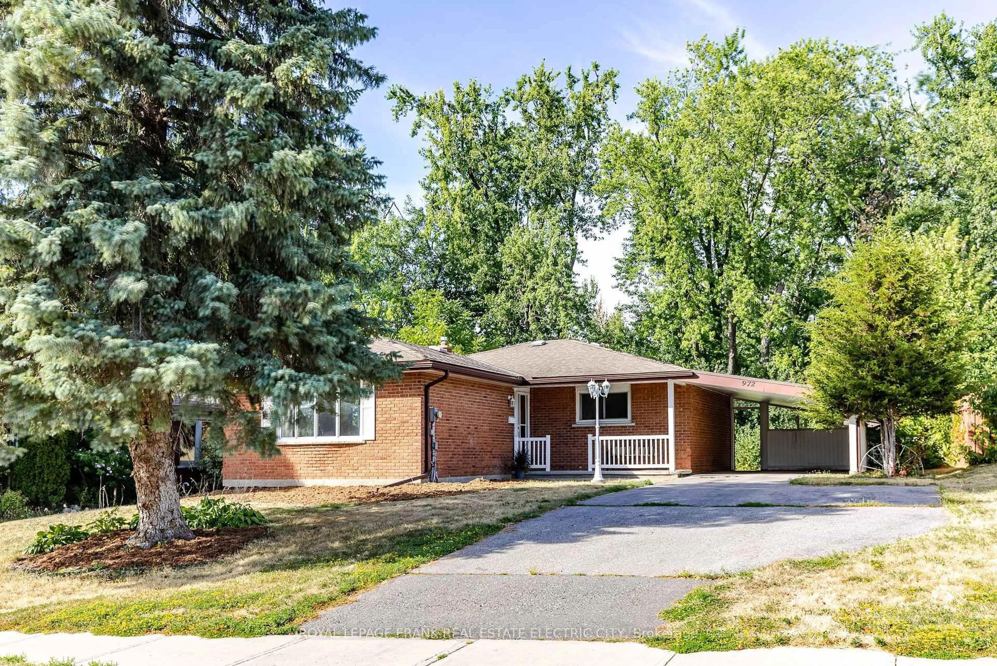 Home with brick exterior material, street for 972 Southlawn Dr, Peterborough South Ontario K9J 1G2