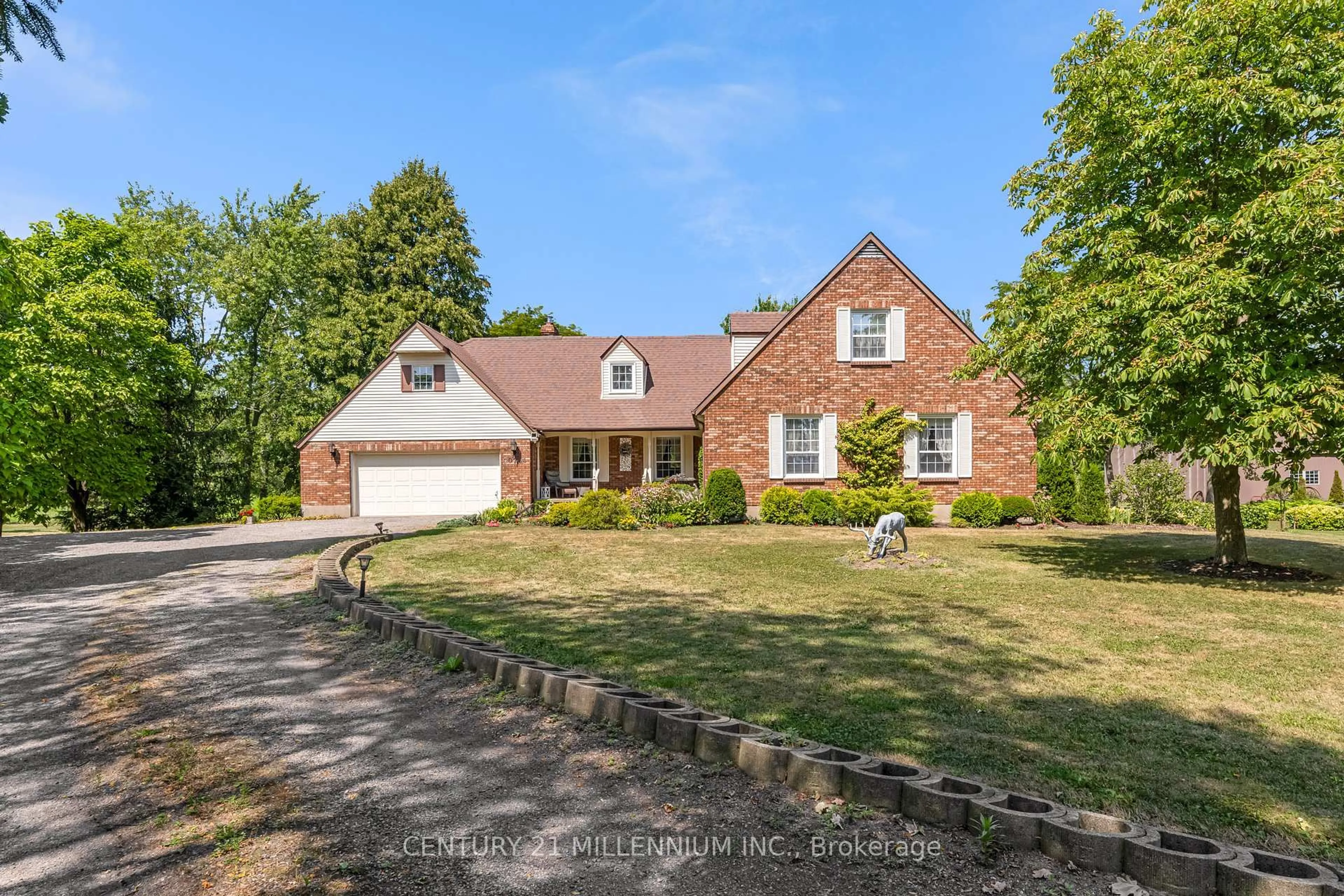 A pic from outside/outdoor area/front of a property/back of a property/a pic from drone, street for 40764 Forks Rd, Wainfleet Ontario L0S 1V0