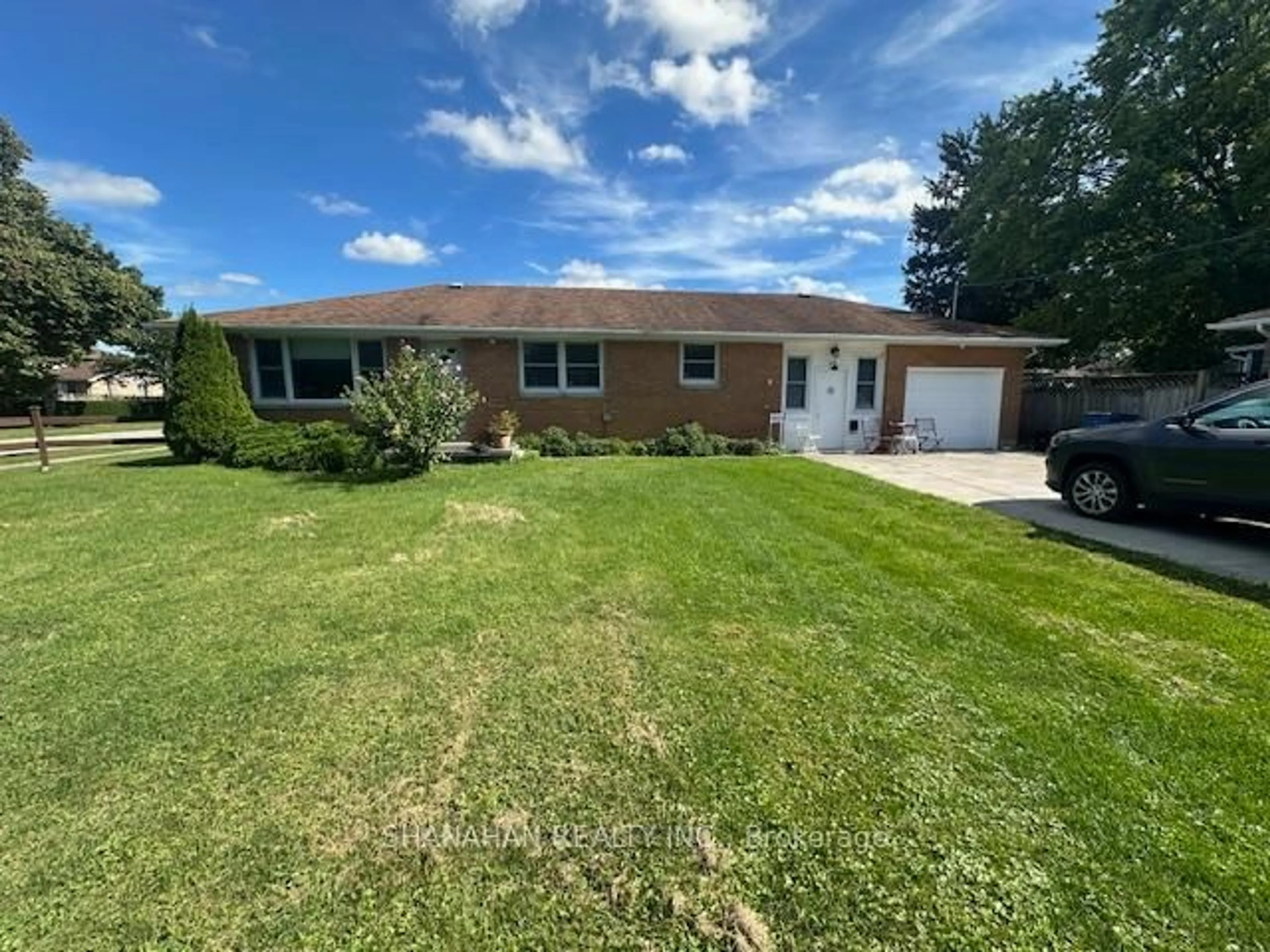 A pic from outside/outdoor area/front of a property/back of a property/a pic from drone, water/lake/river/ocean view for 410 Mcnaughton Ave, Chatham-Kent Ontario N7L 2G9