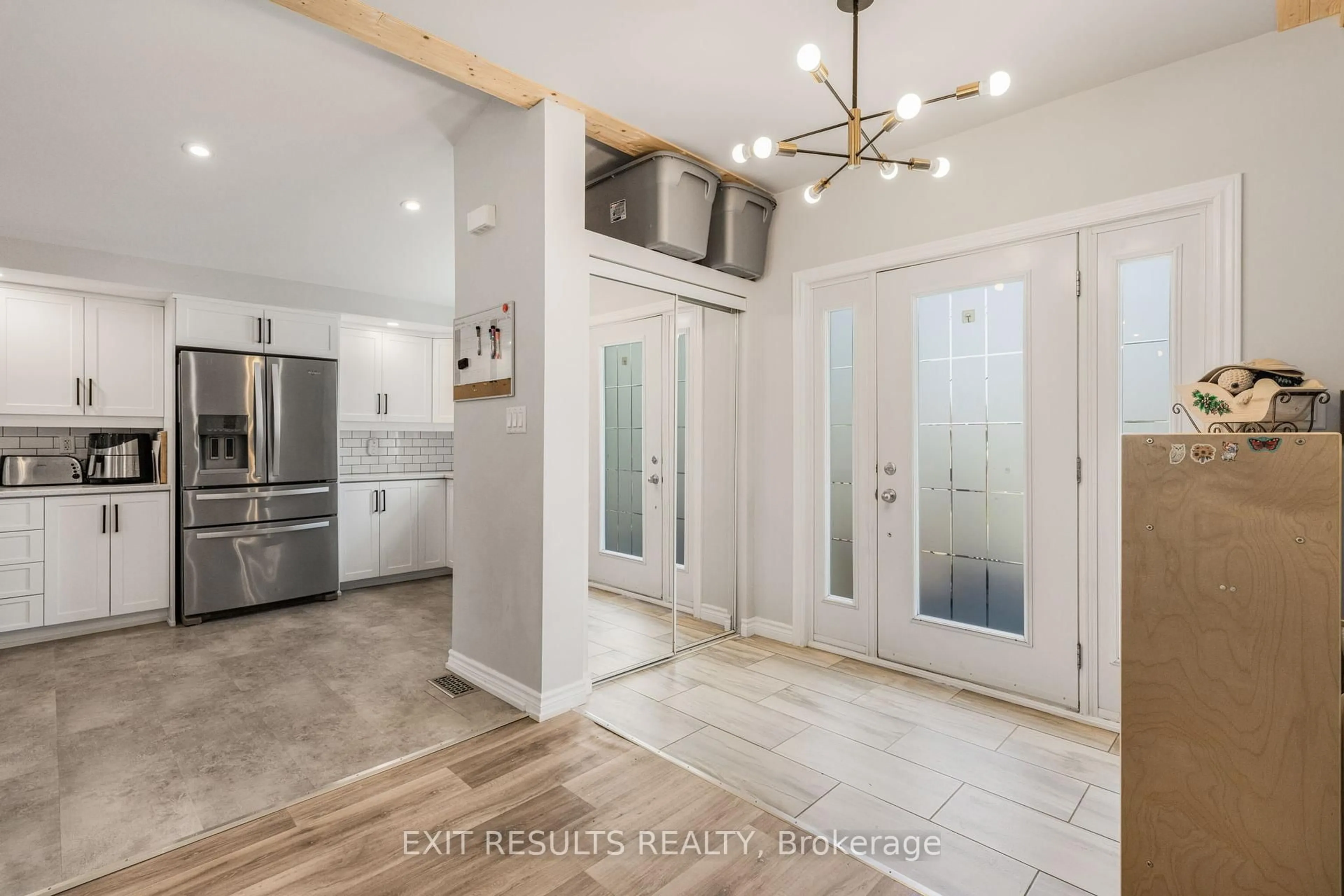 Open concept kitchen, ceramic/tile floor for 2250 Lapointe St, Clarence-Rockland Ontario K0A 1E0