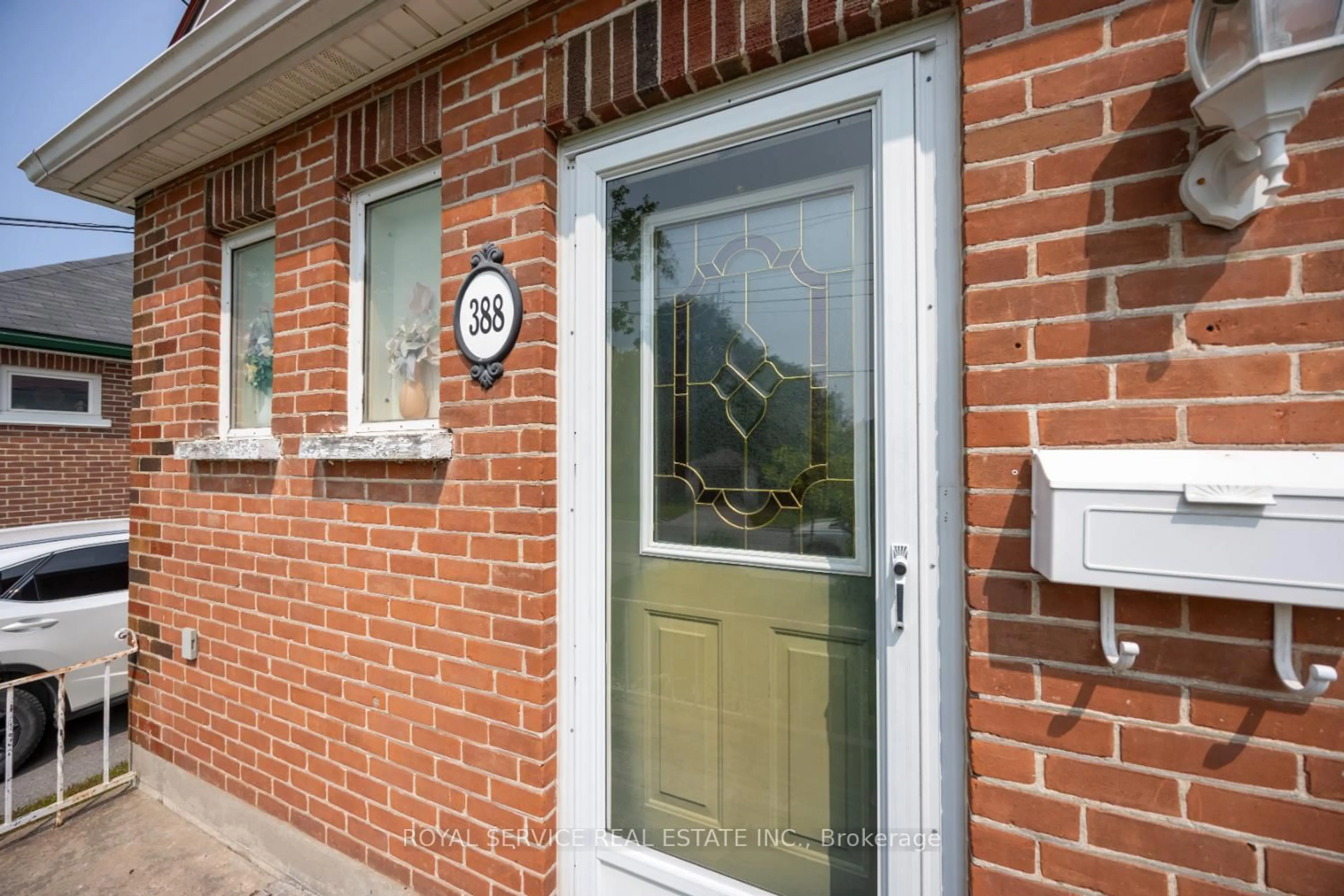 Unknown for 388 Dublin St, Peterborough Ontario K9H 3C9