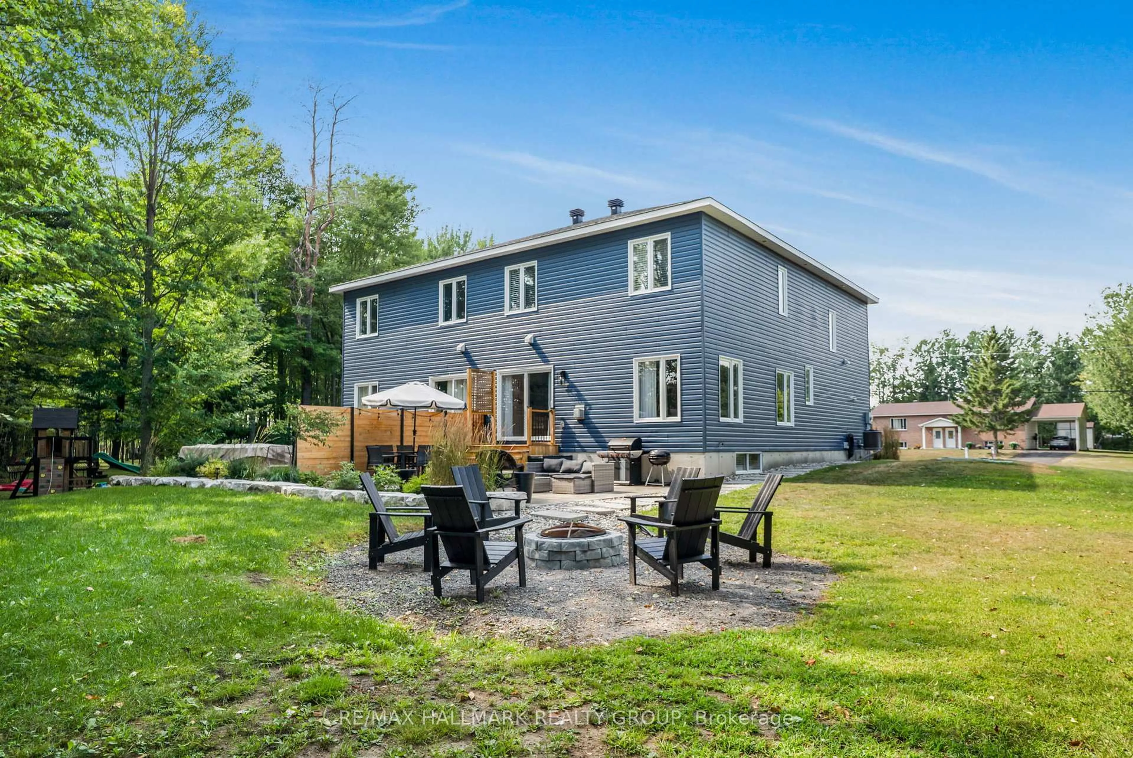 Patio, unknown for 2196 ETHIER St, Clarence-Rockland Ontario K0A 1E0