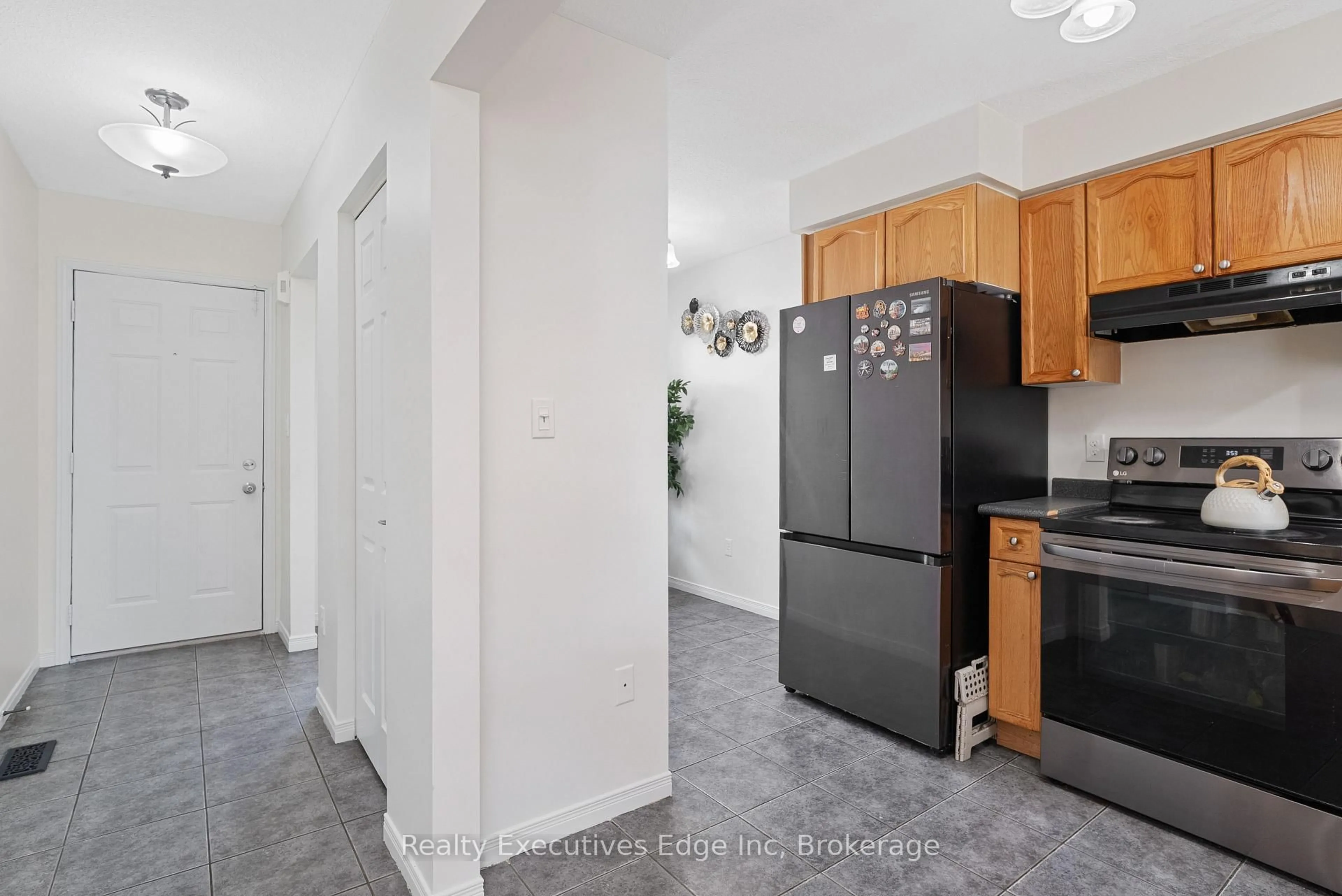 Standard kitchen, floor is not visible for 74 Joshua St, Kitchener Ontario N2C 2T5