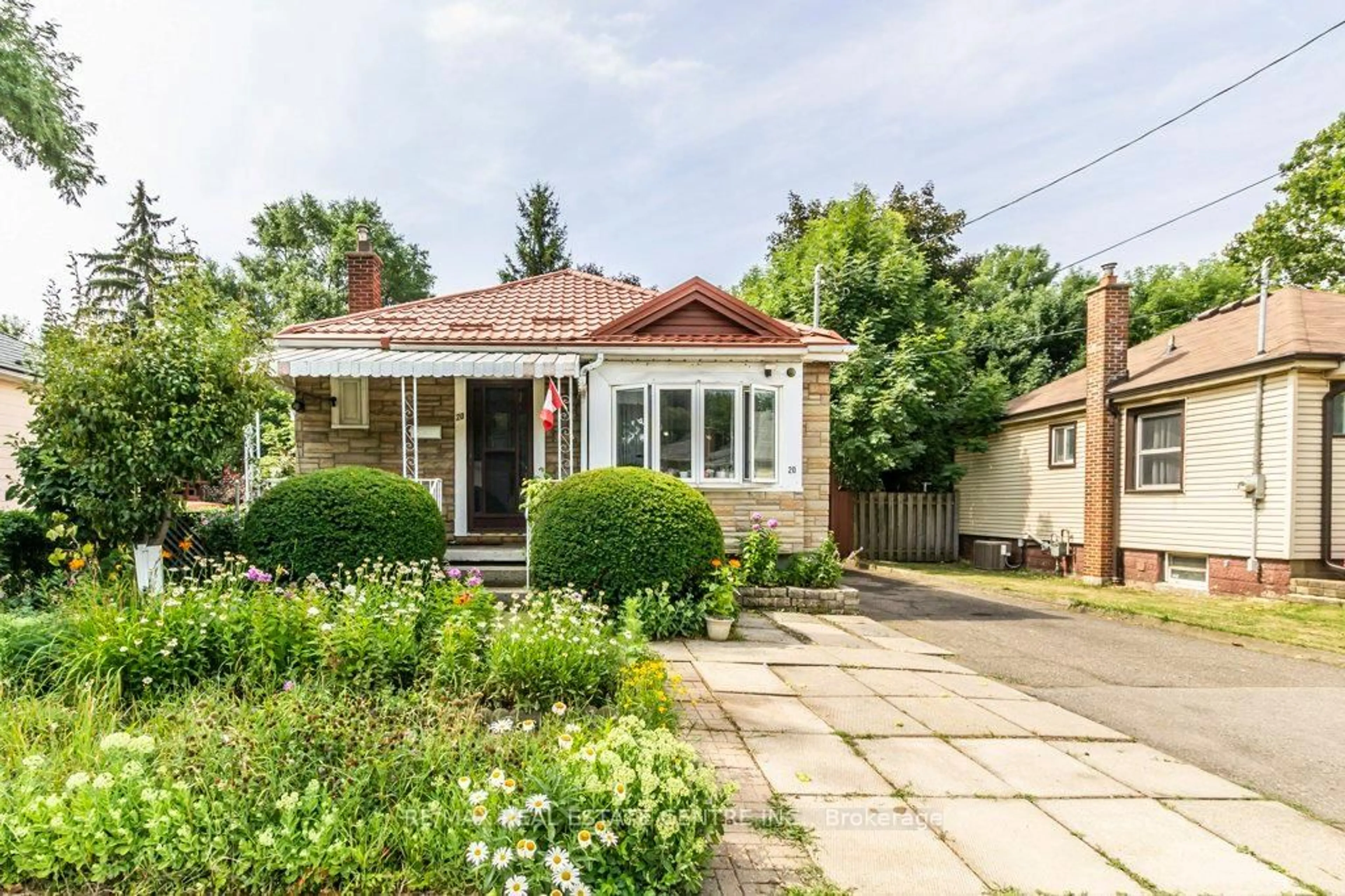 Home with brick exterior material, street for 20 Audrey St, Hamilton Ontario L8V 1G4