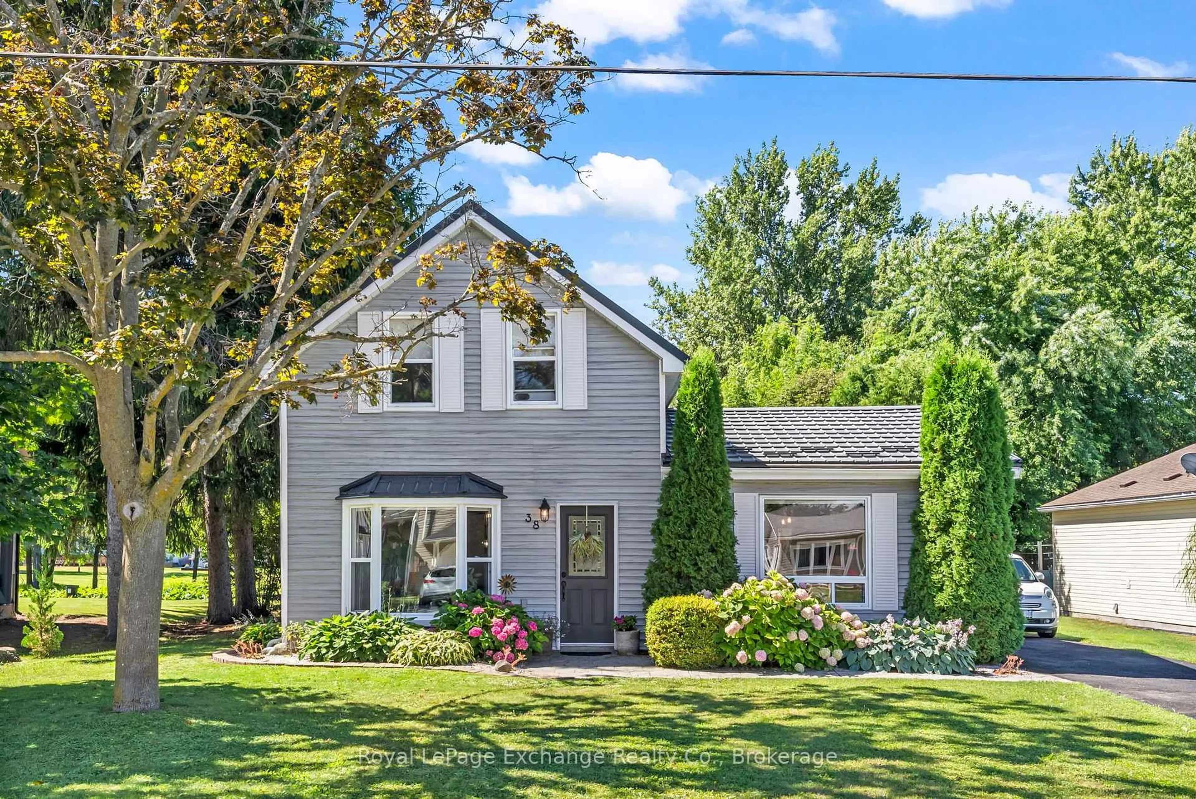 Home with vinyl exterior material, street for 38 Church St, Kincardine Ontario N0G 2T0
