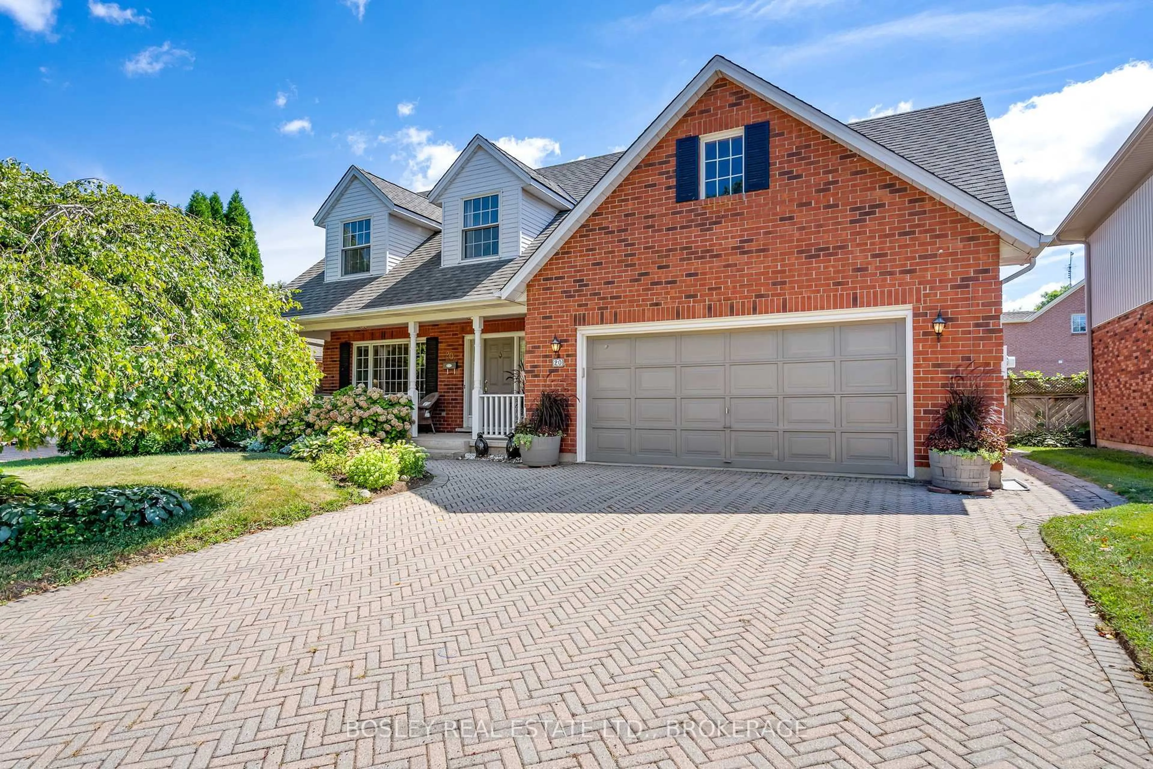 Home with brick exterior material, street for 20 Coach Dr, Niagara-on-the-Lake Ontario L0S 1J0