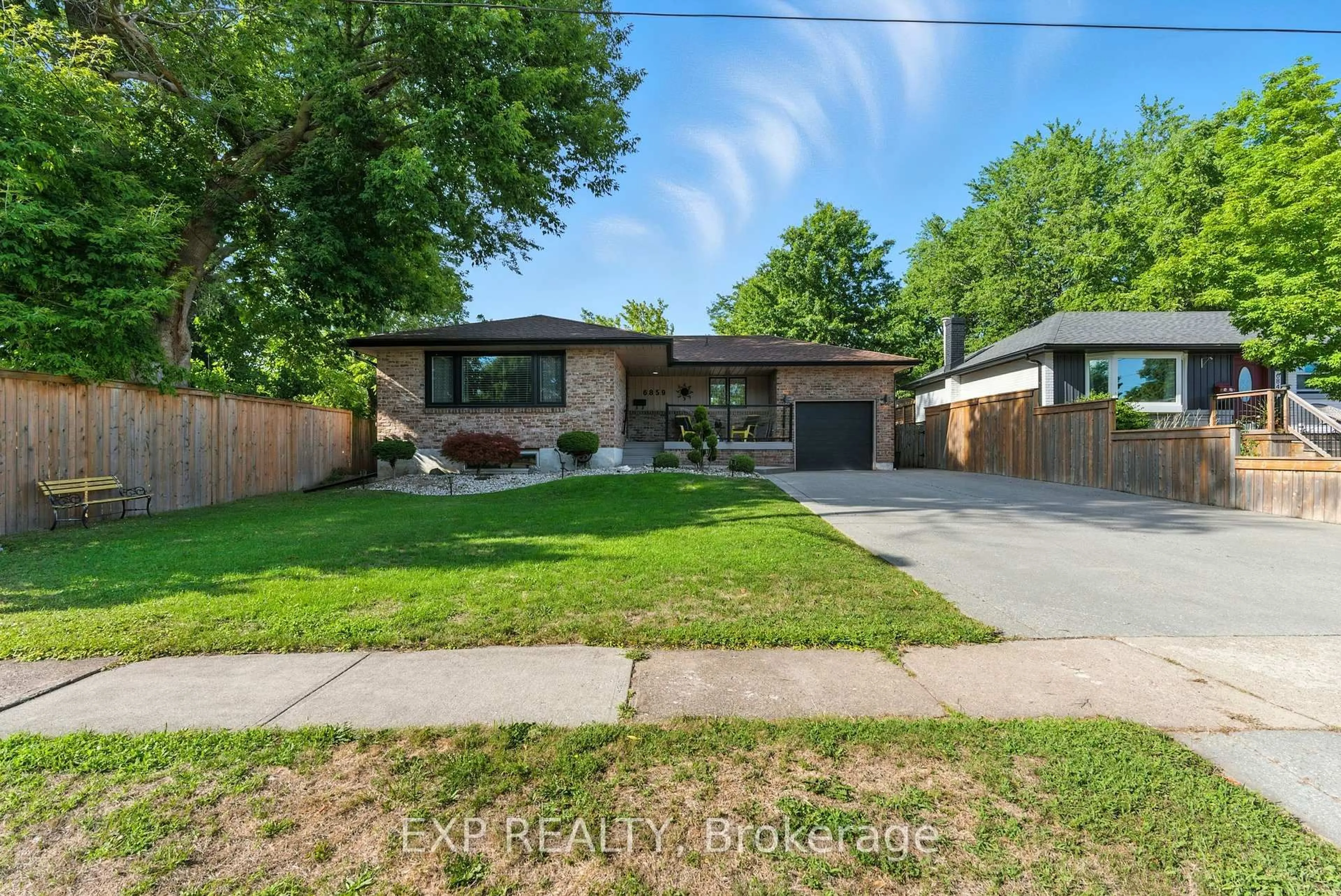 Home with brick exterior material, street for 6859 Wills St, Niagara Falls Ontario L2J 1Y6