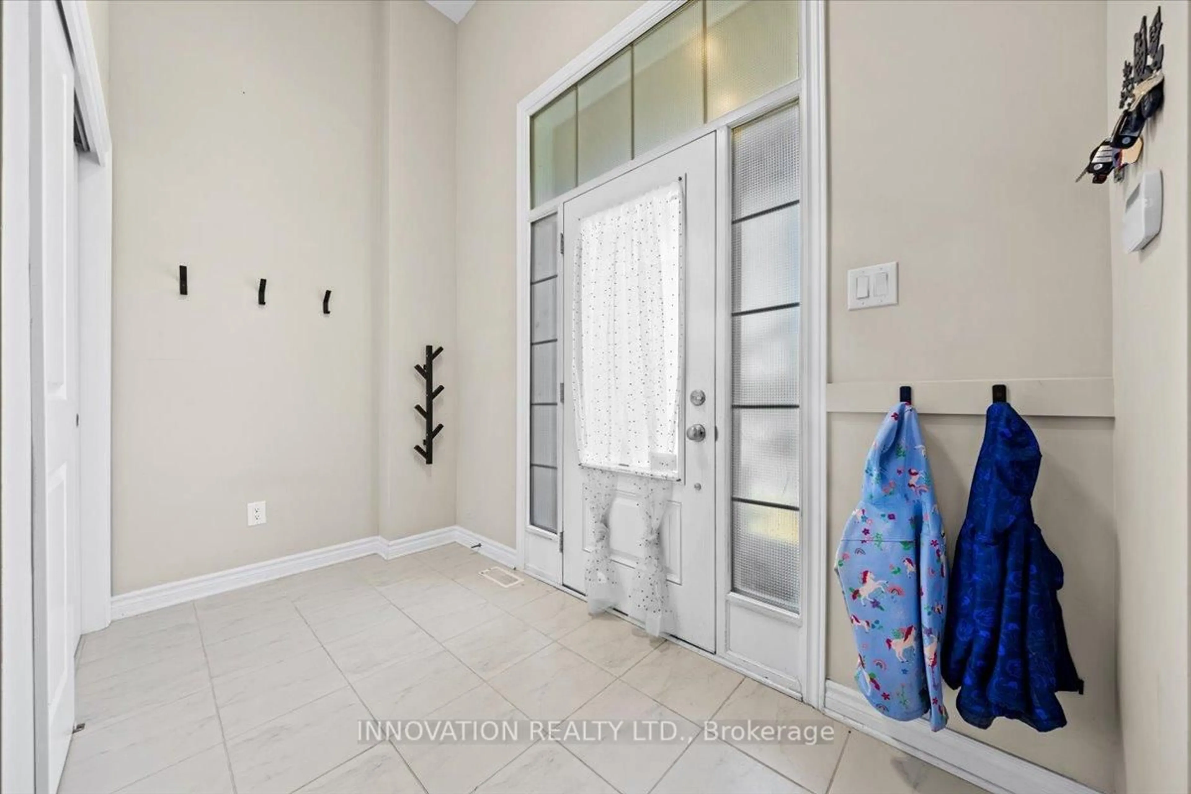 Indoor entryway for 759 Samantha Eastop Ave, Ottawa Ontario K2S 2E6