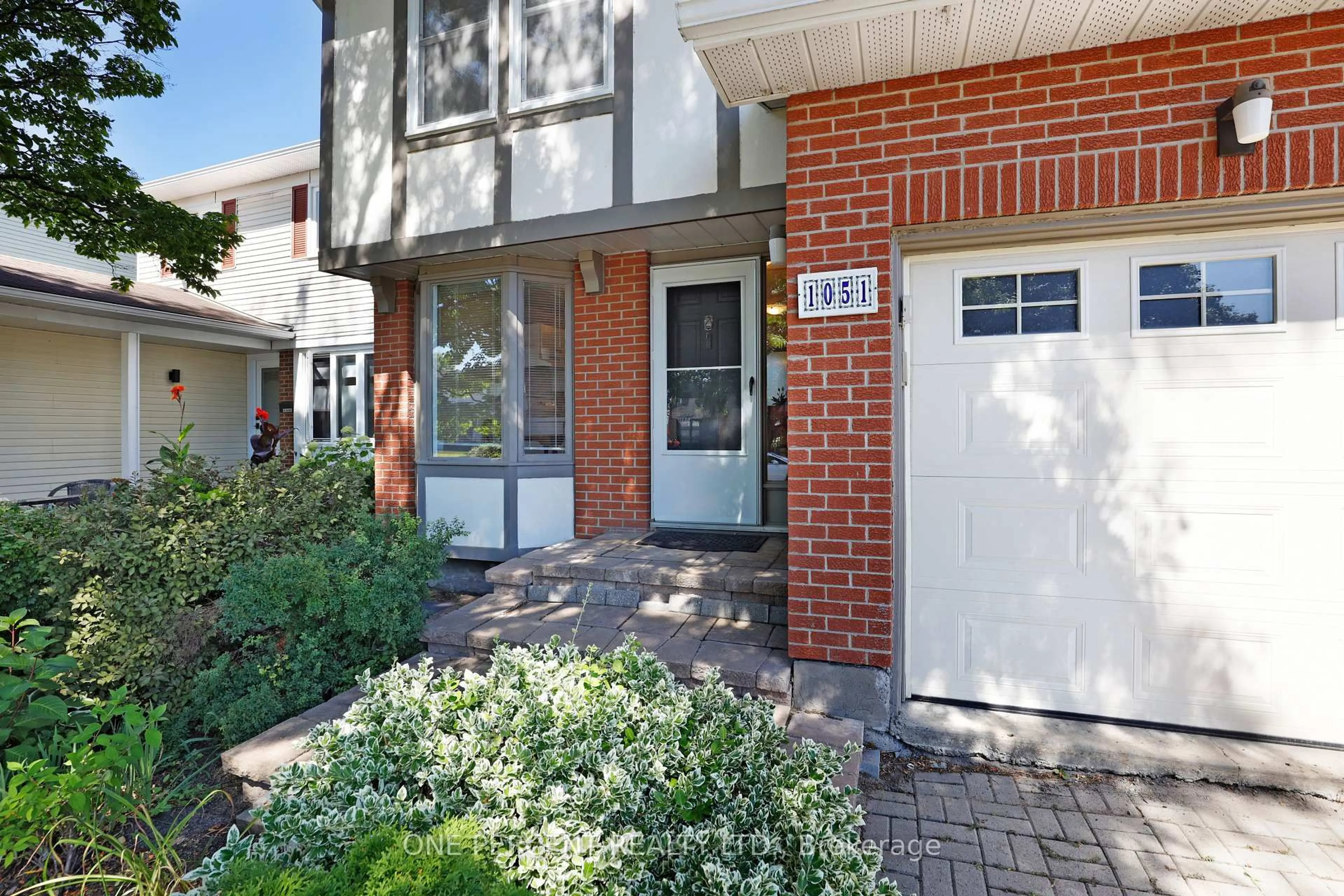 Home with brick exterior material, street for 1051 Arrowhead Pl, Ottawa Ontario K1C 2S5