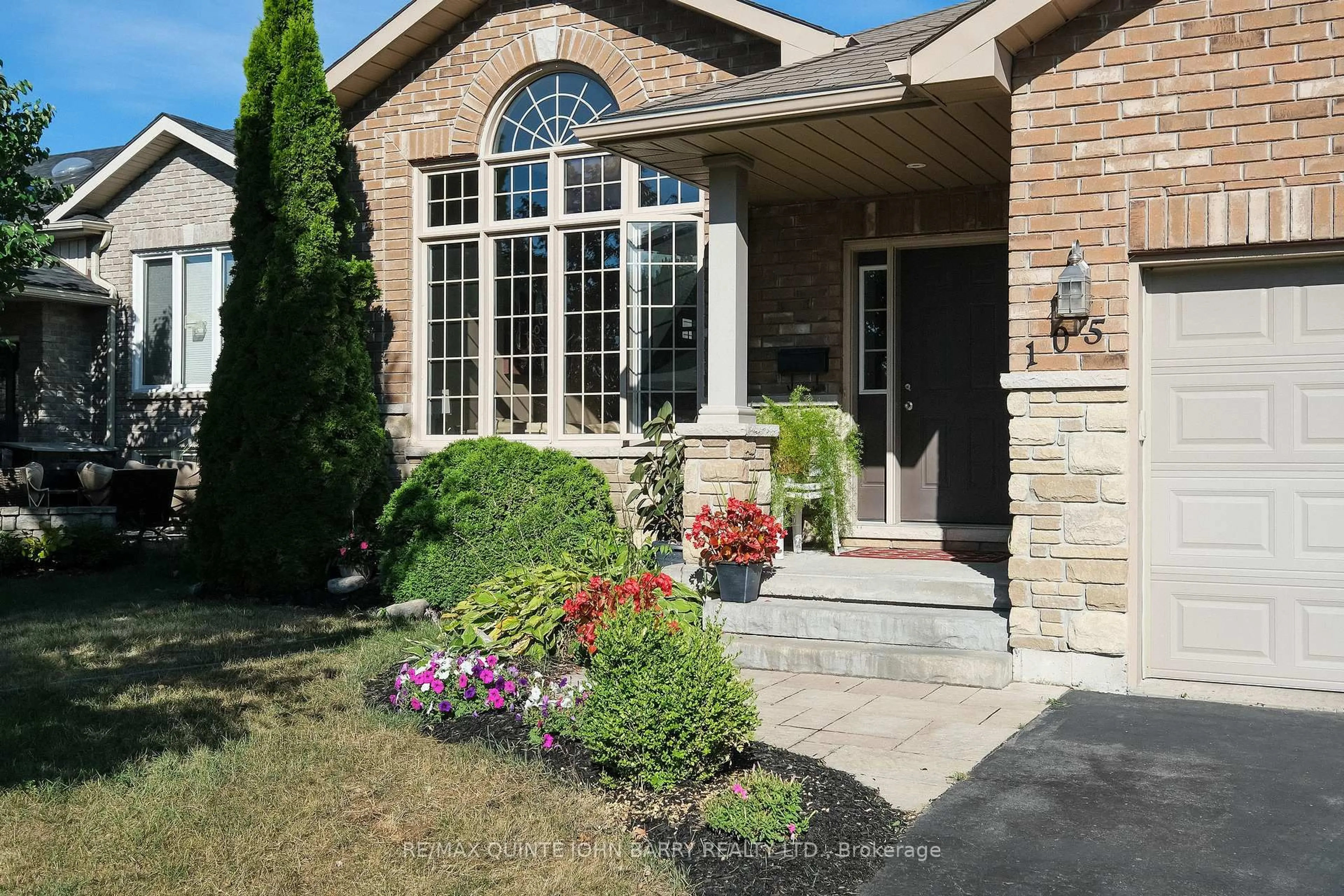 Home with brick exterior material, street for 105 Parkview Hts, Quinte West Ontario K8V 0A2