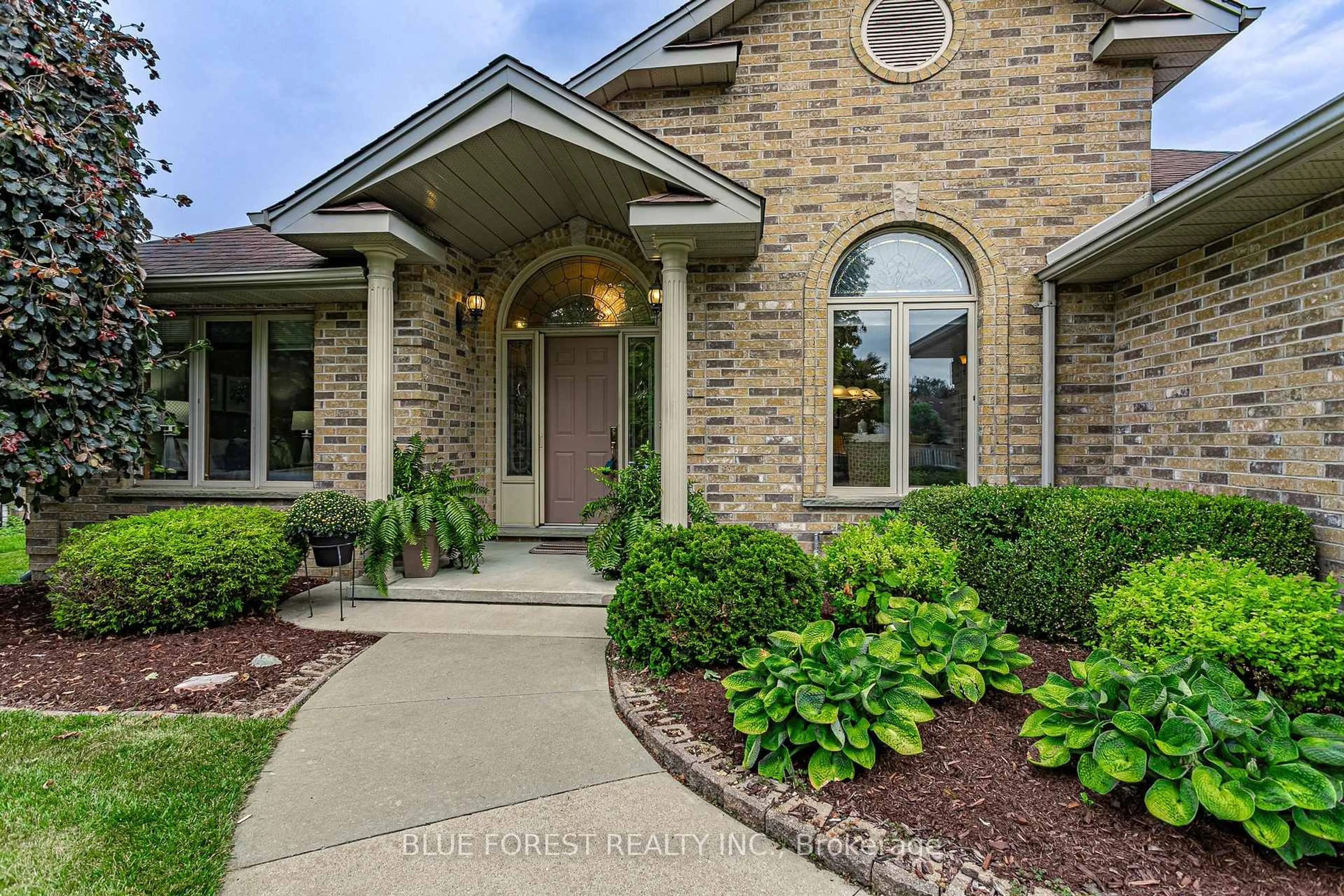 Home with brick exterior material, street for 15 Calvert Pl, Thames Centre Ontario N0L 1G3