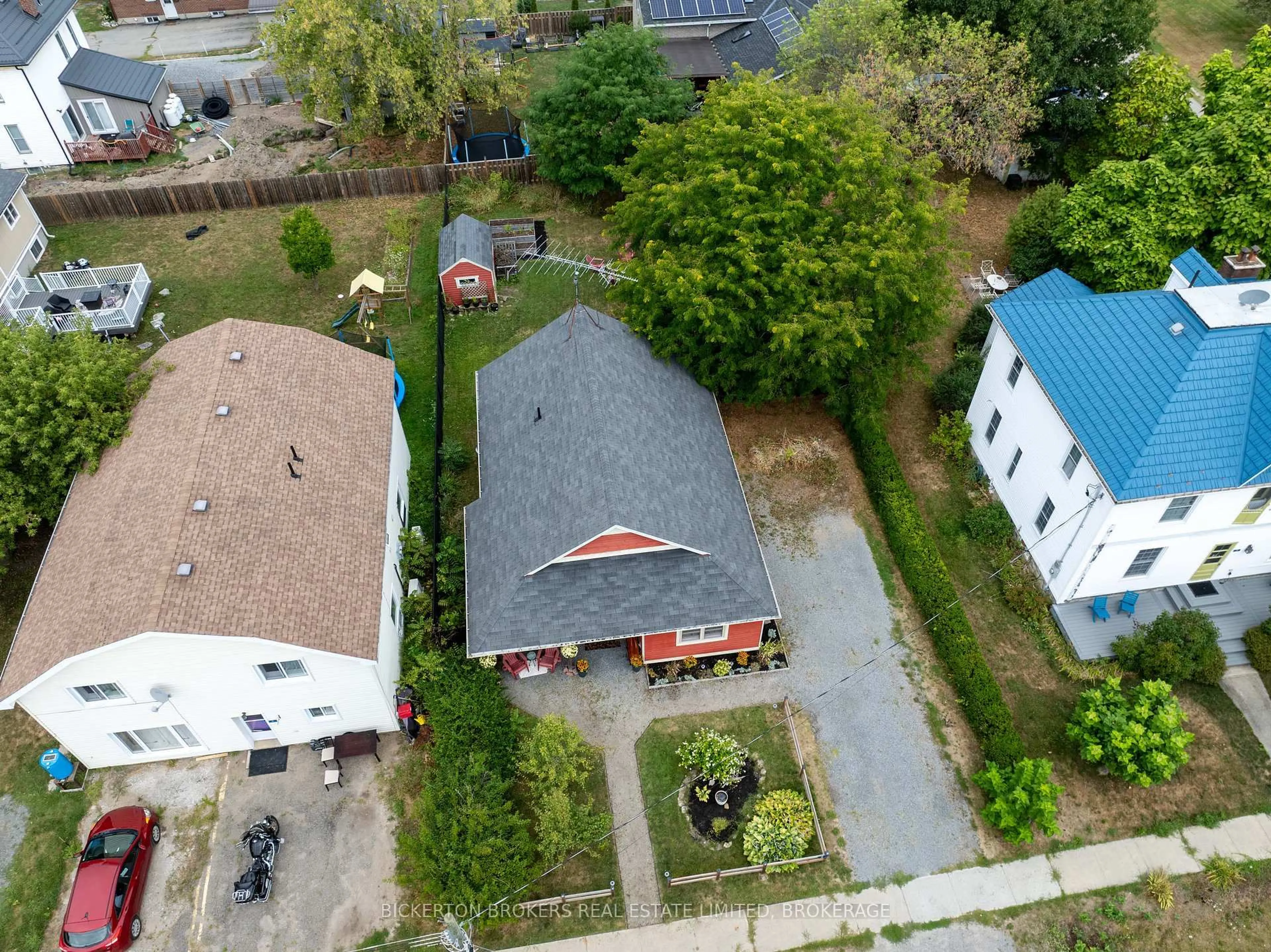 A pic from outside/outdoor area/front of a property/back of a property/a pic from drone, street for 6 Yonge St, Lansdowne Village Ontario K0E 1L0