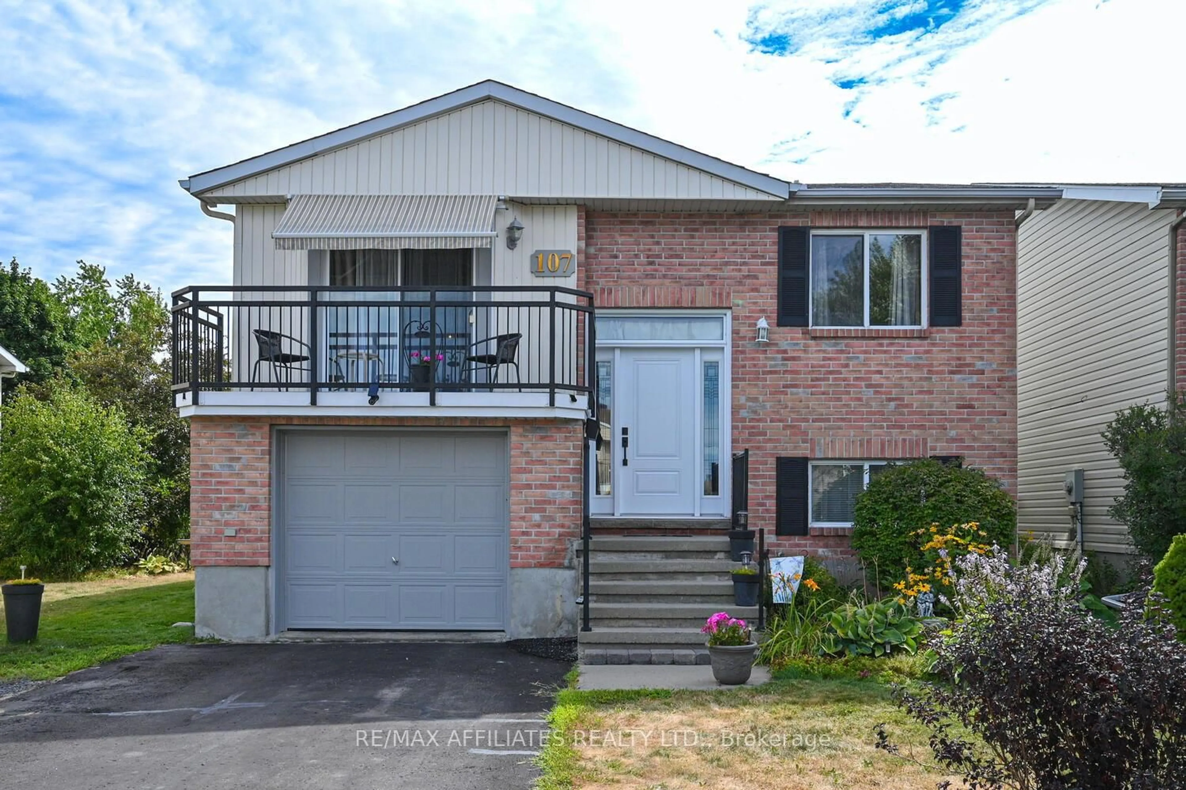 Unknown for 107 Merrick St, Smiths Falls Ontario K7A 4R7