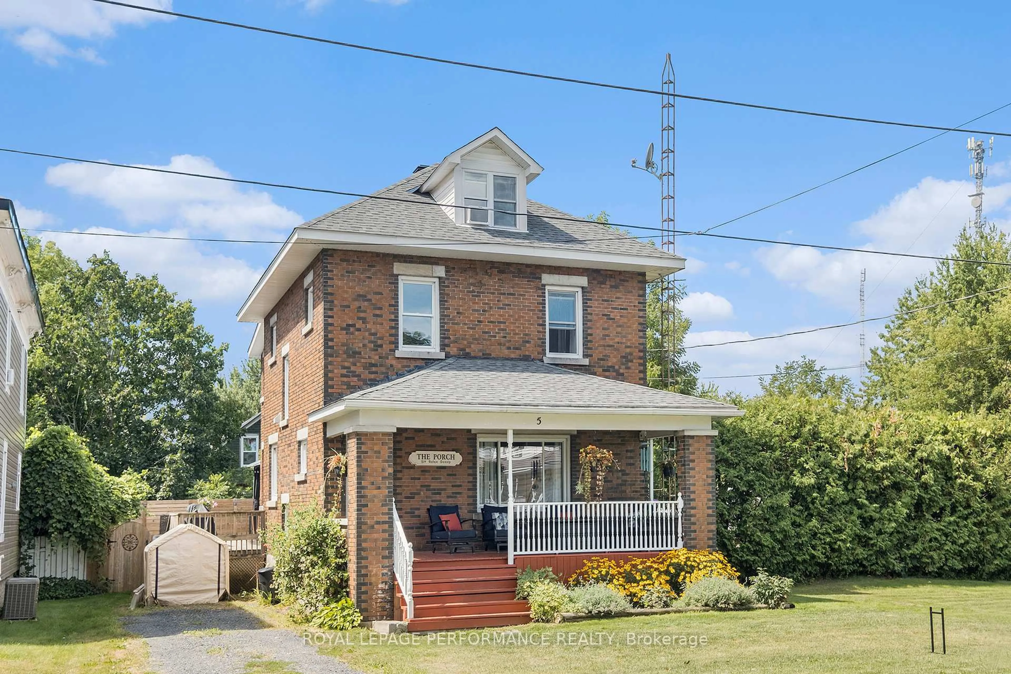 Home with brick exterior material, street for 5 Minto St, North Stormont Ontario K0C 1K0