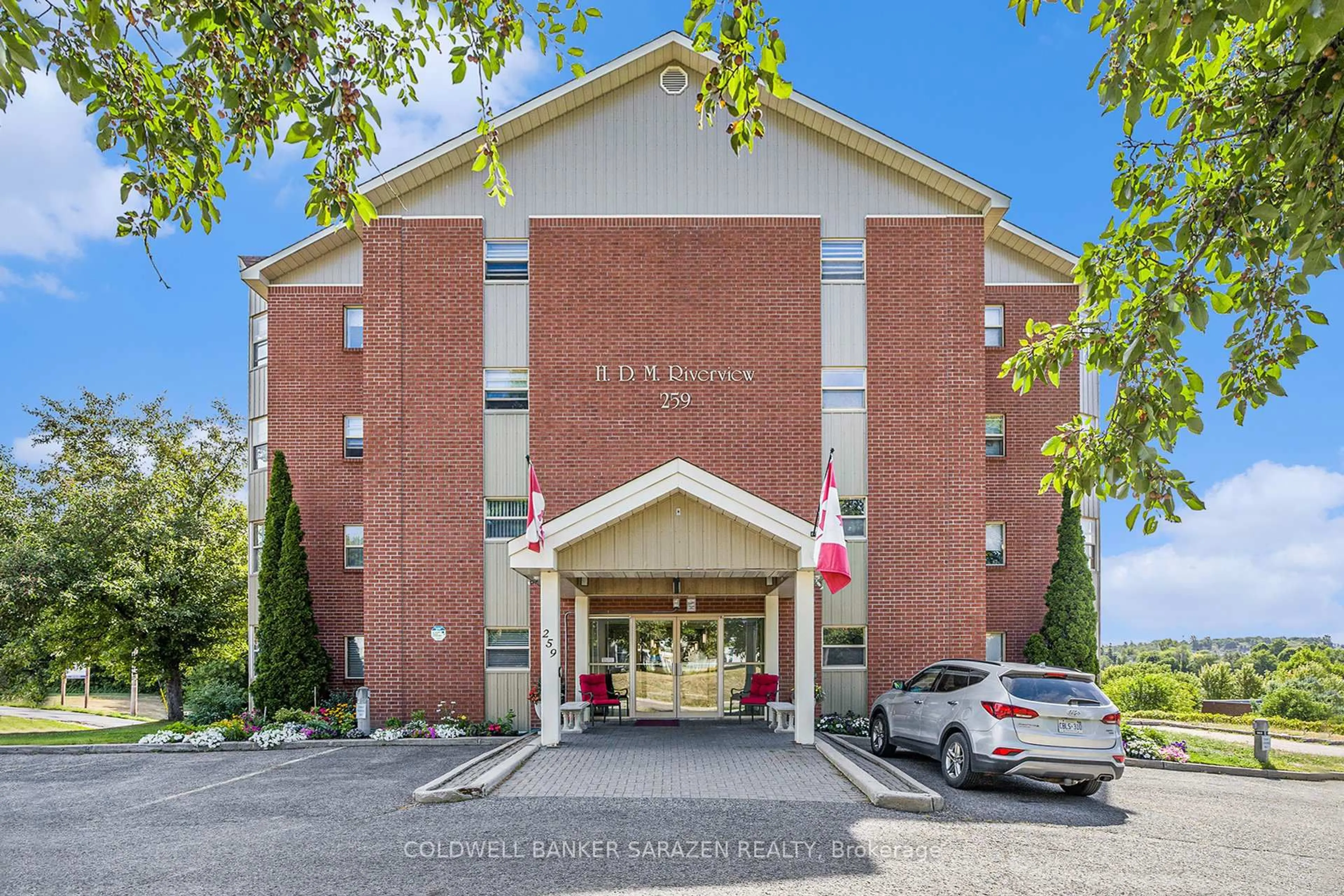 Indoor foyer for 259 Albert St #108, Arnprior Ontario K7S 2M4