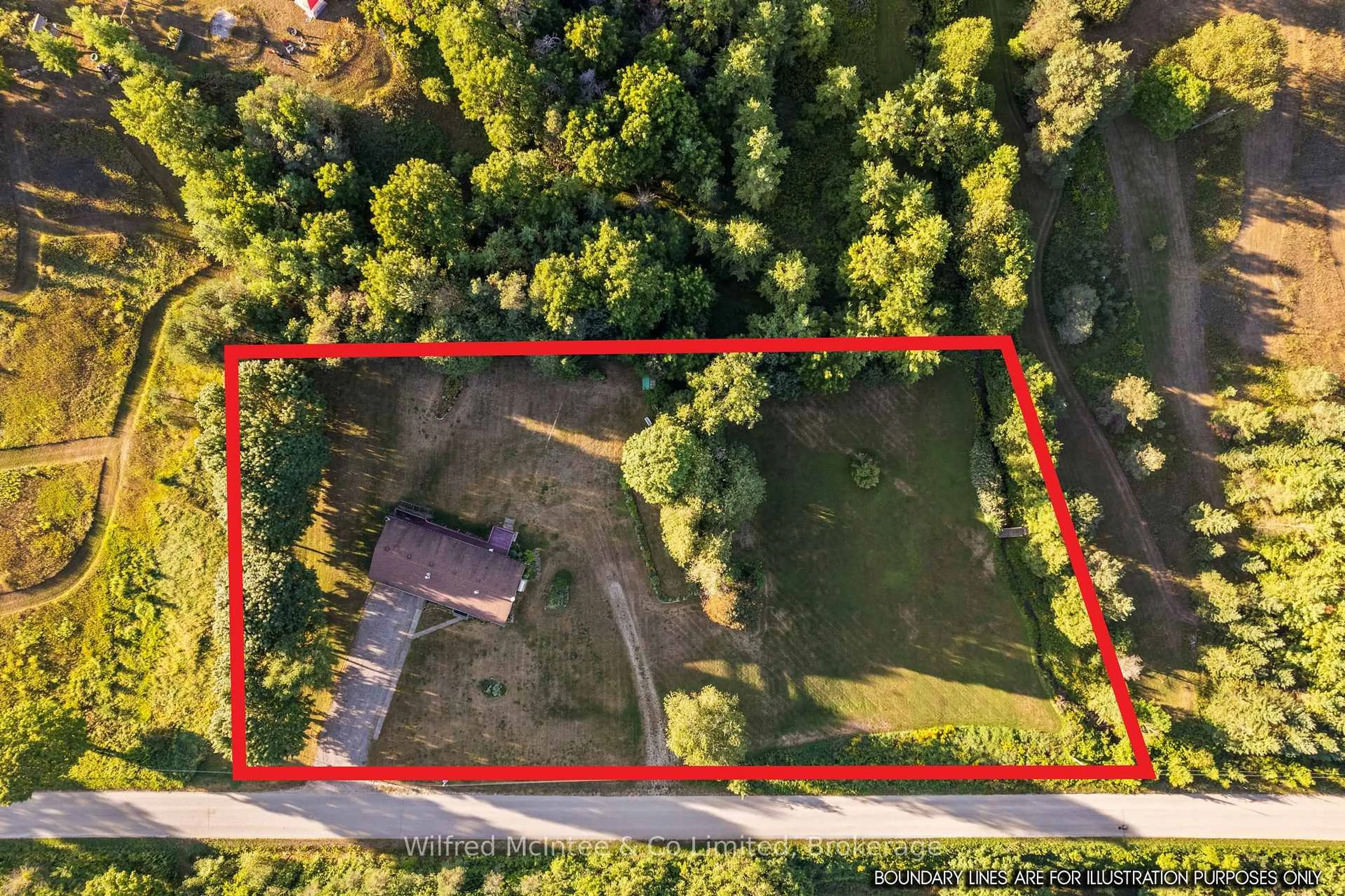 A pic from outside/outdoor area/front of a property/back of a property/a pic from drone, unknown for 262663 Varney Rd, West Grey Ontario N0G 1R0