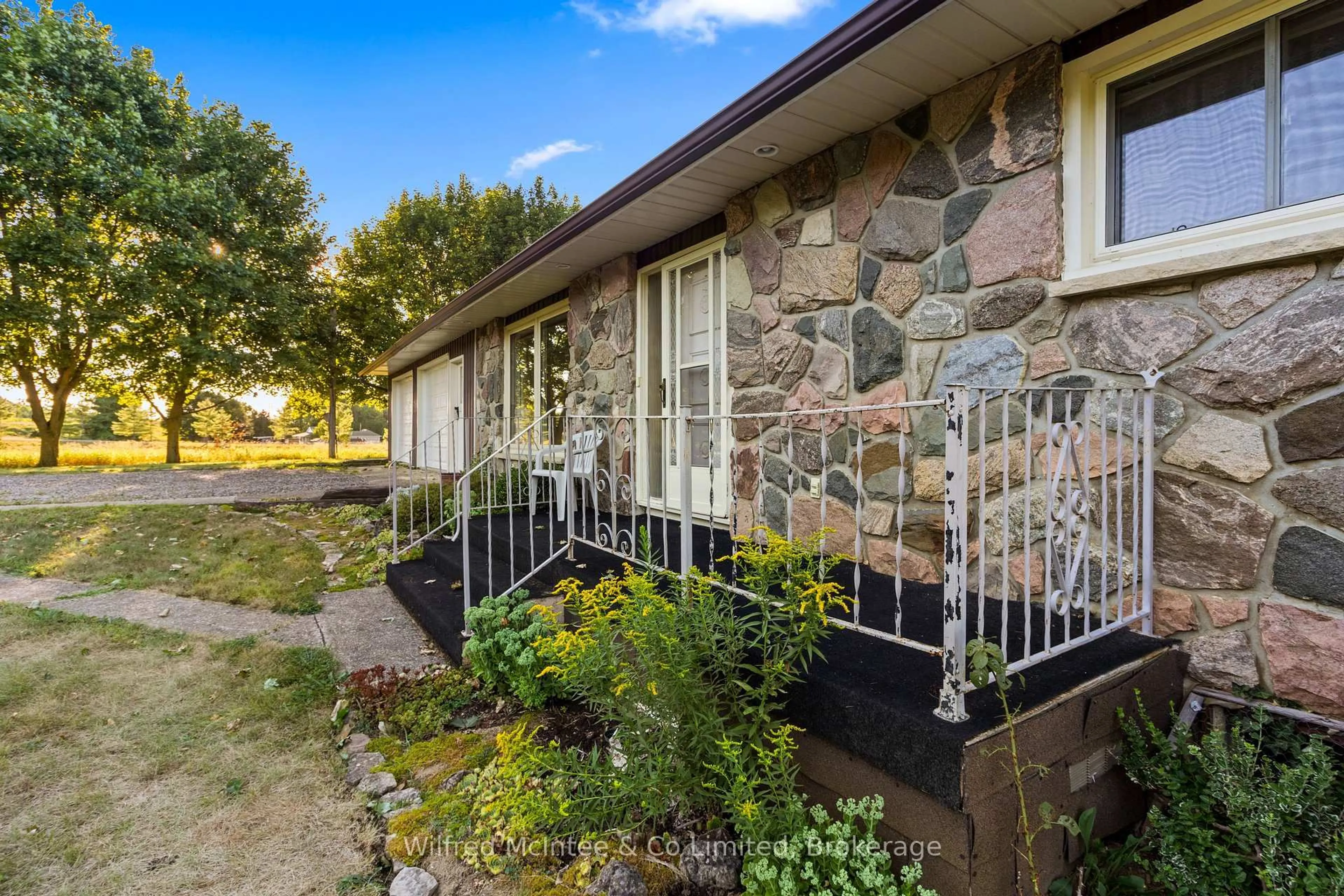 Patio, unknown for 262663 Varney Rd, West Grey Ontario N0G 1R0