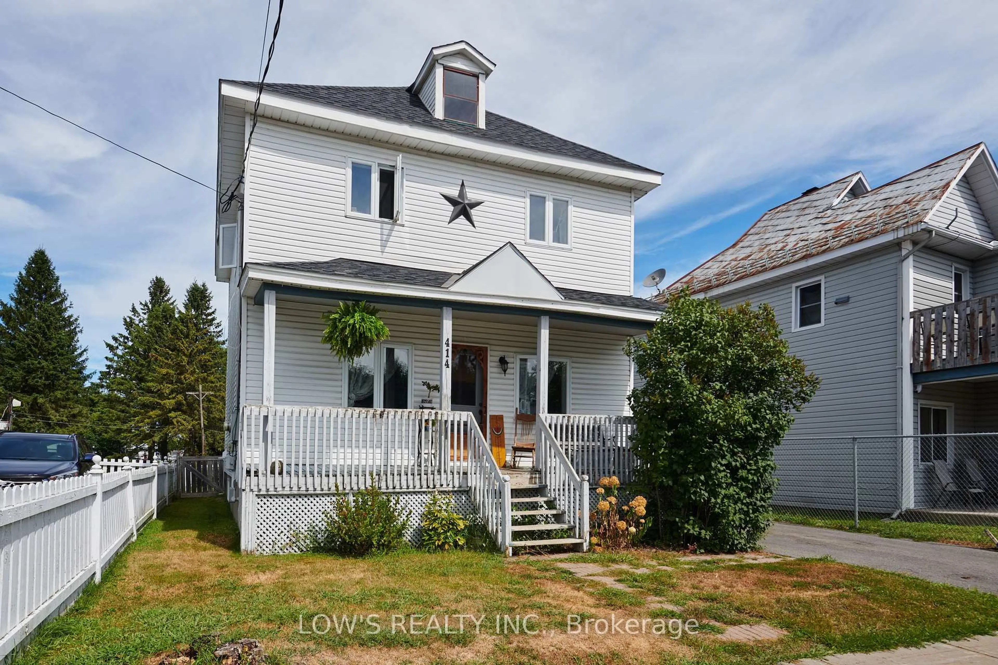 Home with vinyl exterior material, street for 414 Telegraph St, Alfred and Plantagenet Ontario K0B 1A0