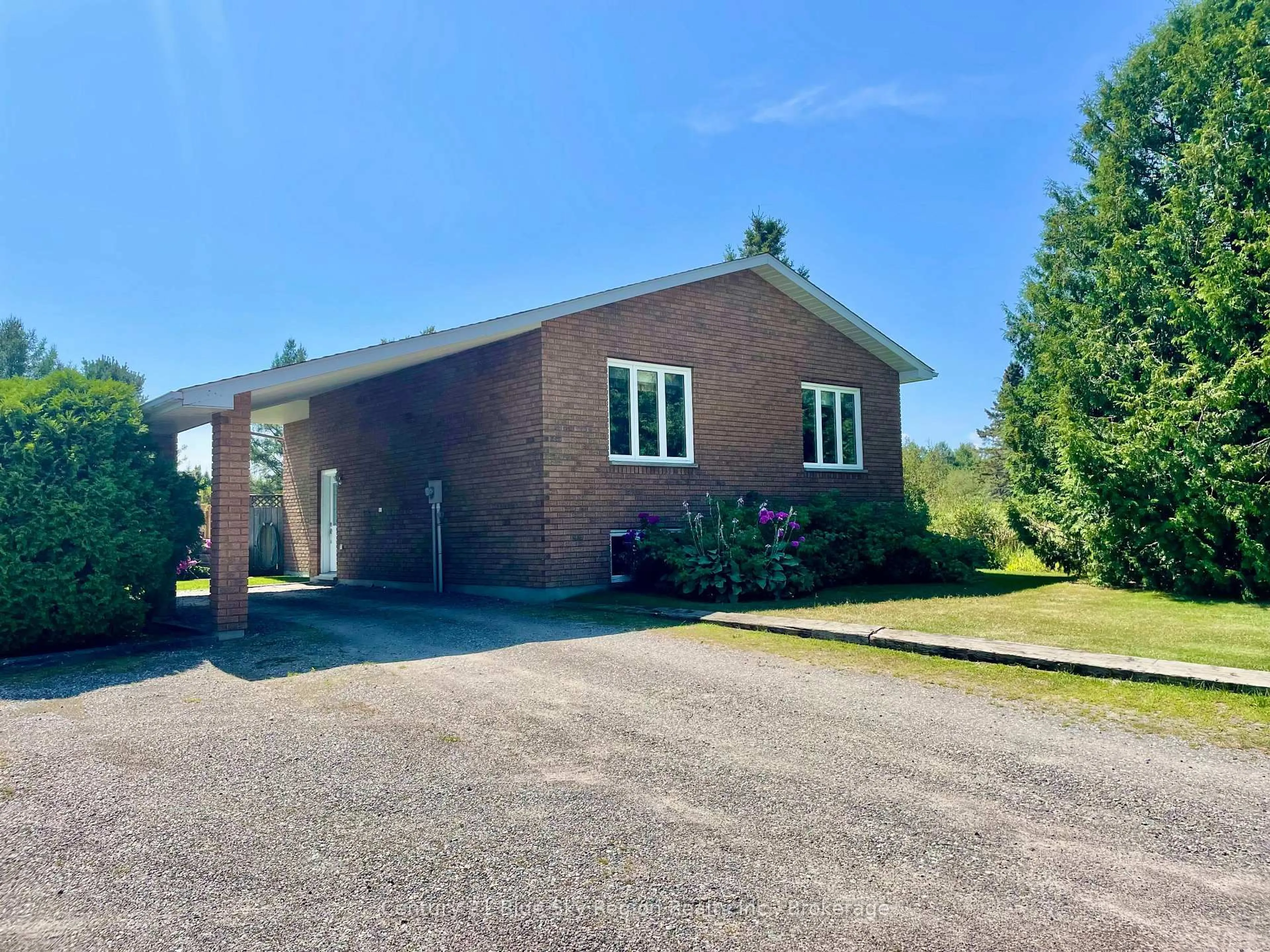 Home with brick exterior material, building for 494 Salter St, West Nipissing Ontario P2B 2T4
