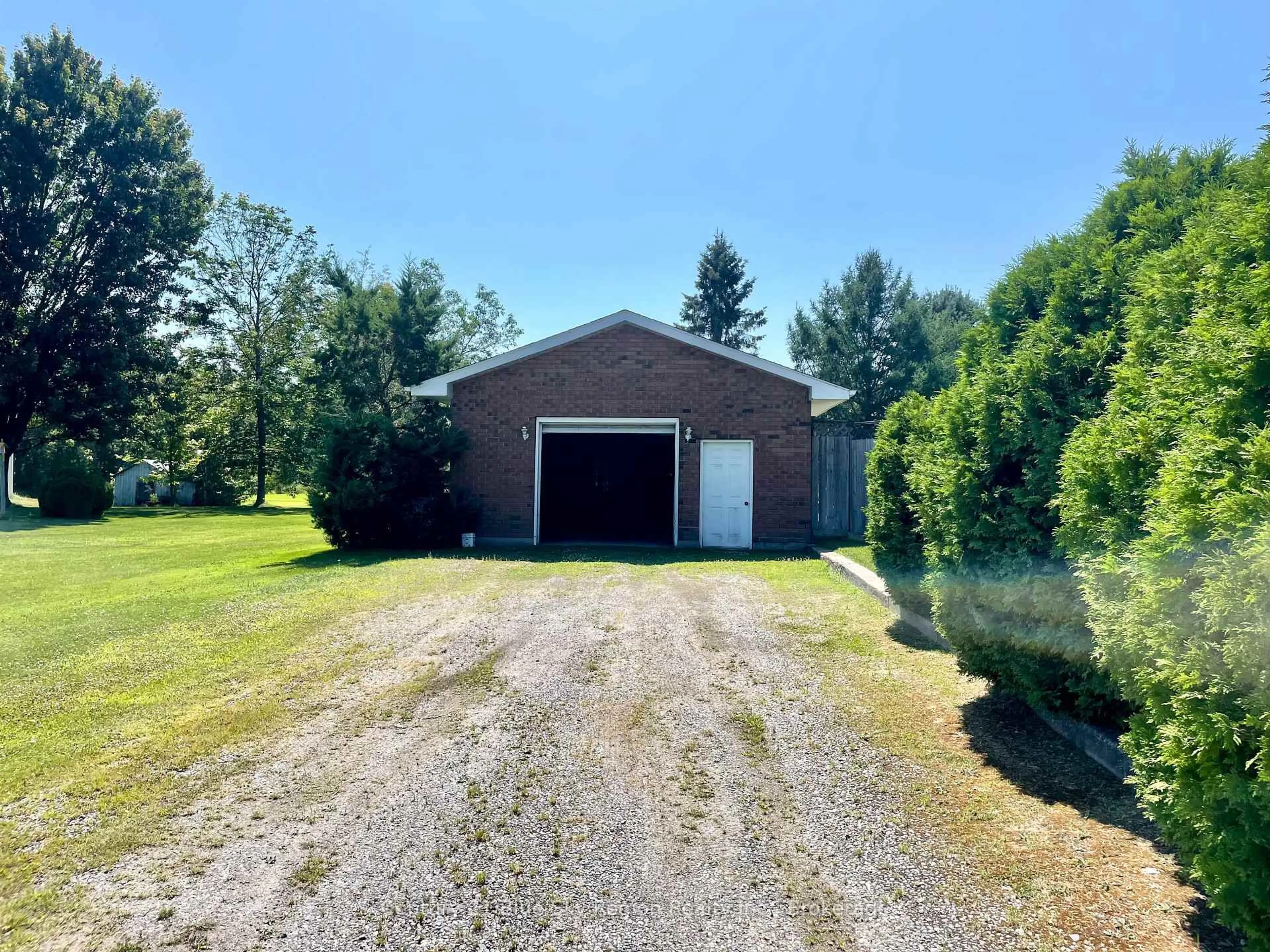 Shed for 494 Salter St, West Nipissing Ontario P2B 2T4