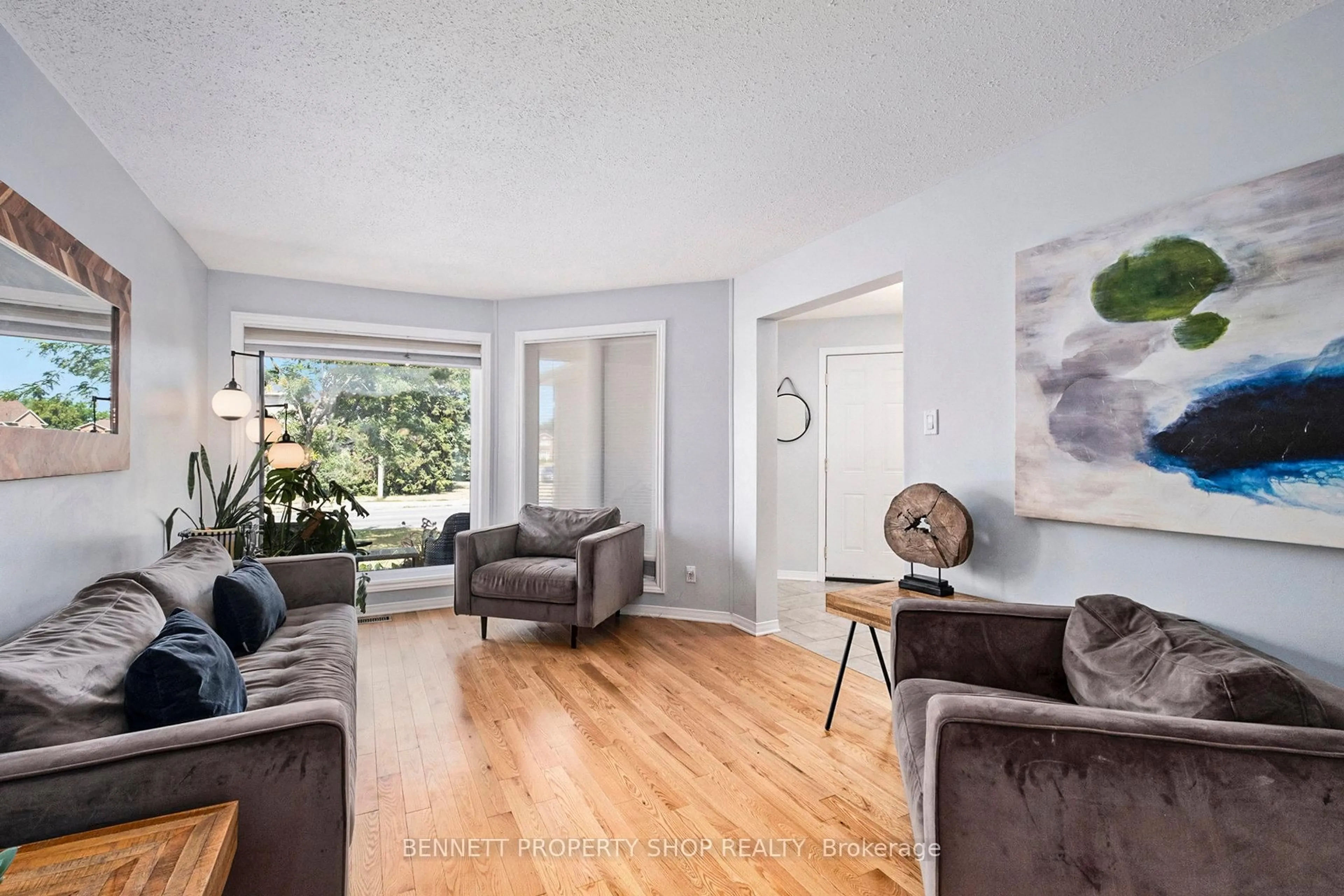 Living room with furniture, unknown for 778 Montcrest Dr, Orleans Ontario K4A 2M6