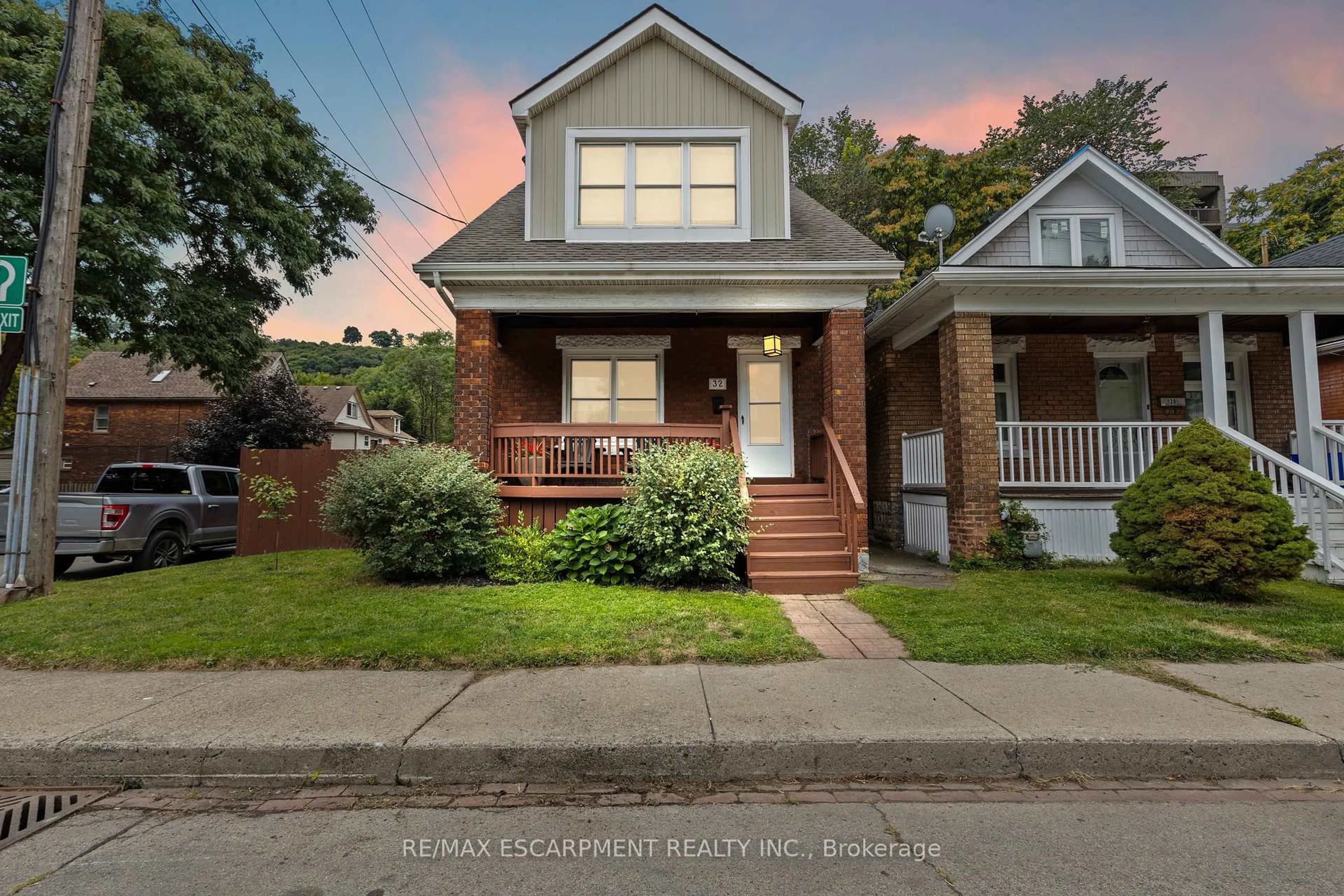 Home with brick exterior material, street for 32 Webber Ave, Hamilton Ontario L8N 1W3