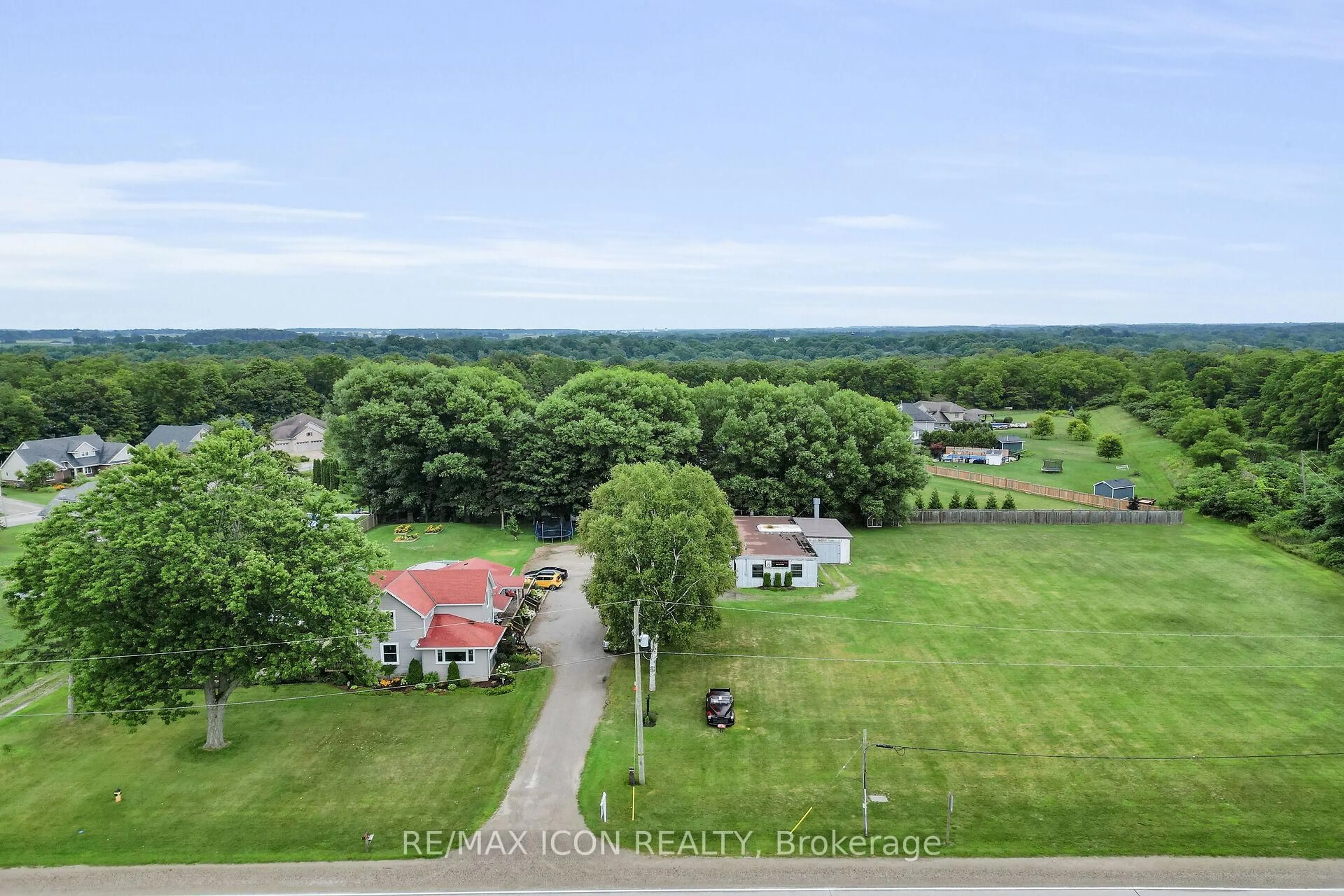 A pic from outside/outdoor area/front of a property/back of a property/a pic from drone, water/lake/river/ocean view for 9664 Belmont Rd, Central Elgin Ontario N5P 3S7
