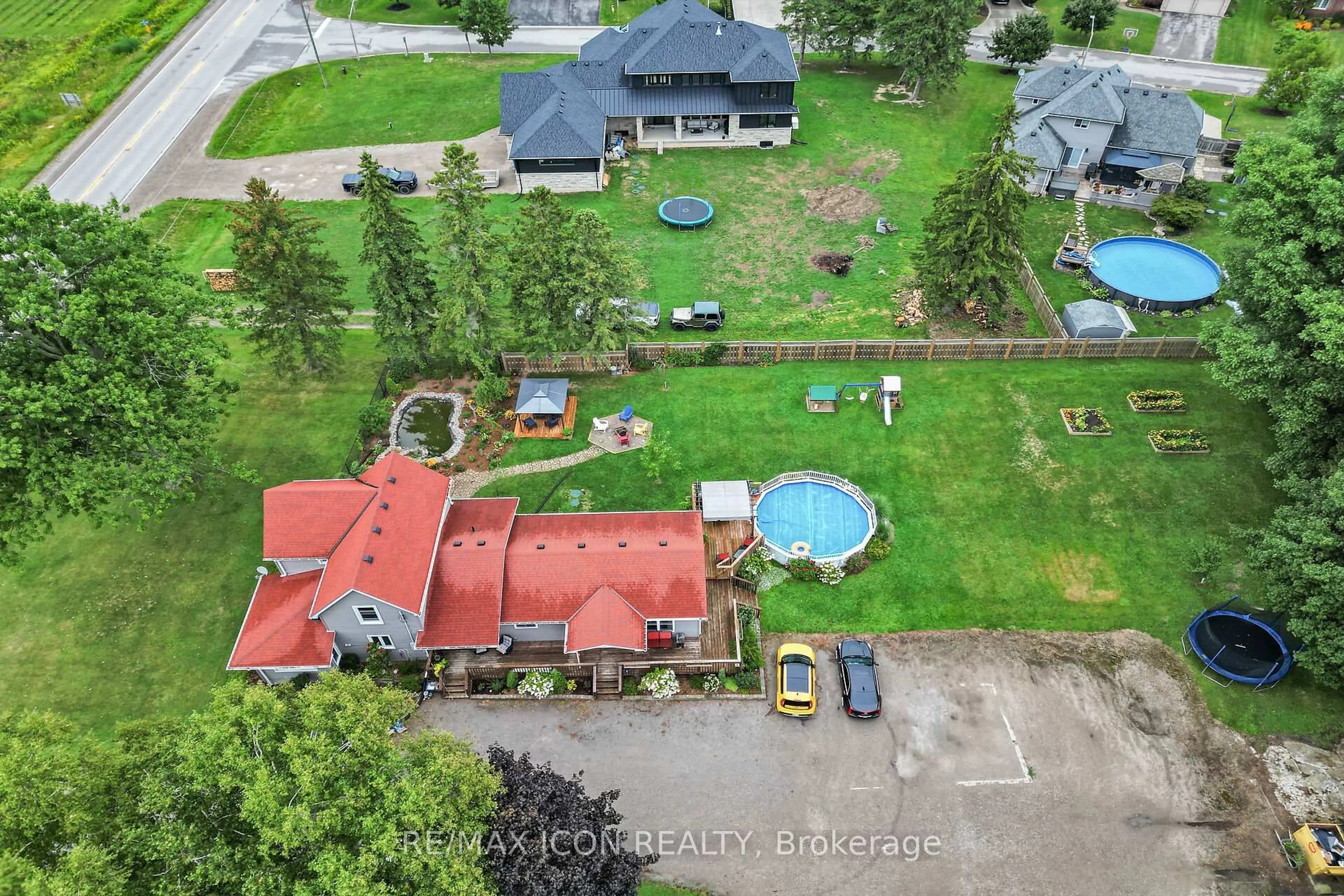 A pic from outside/outdoor area/front of a property/back of a property/a pic from drone, unknown for 9664 Belmont Rd, Central Elgin Ontario N5P 3S7