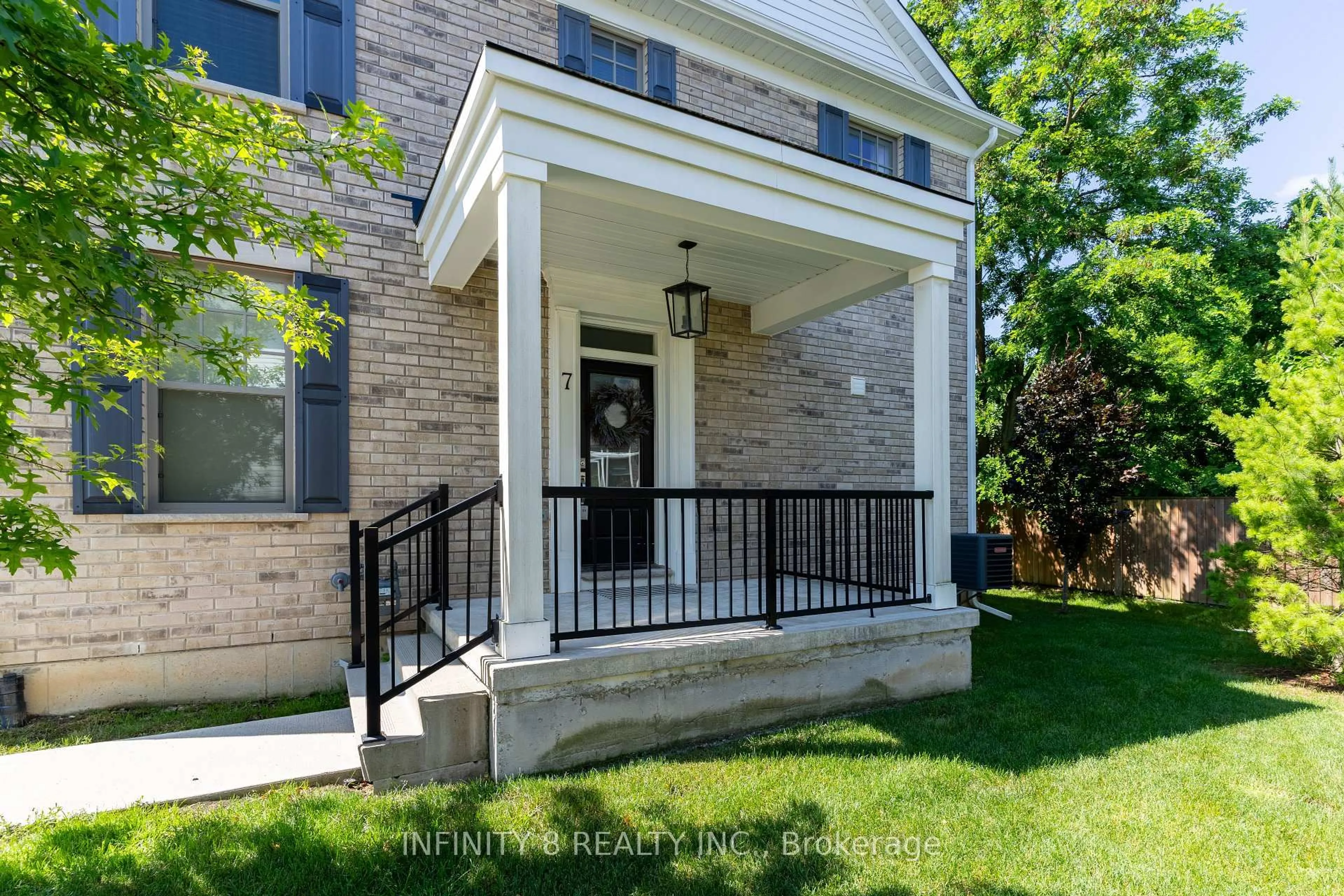 Unknown for 7 ASPEN COMMON, St. Catharines Ontario L2S 2B3