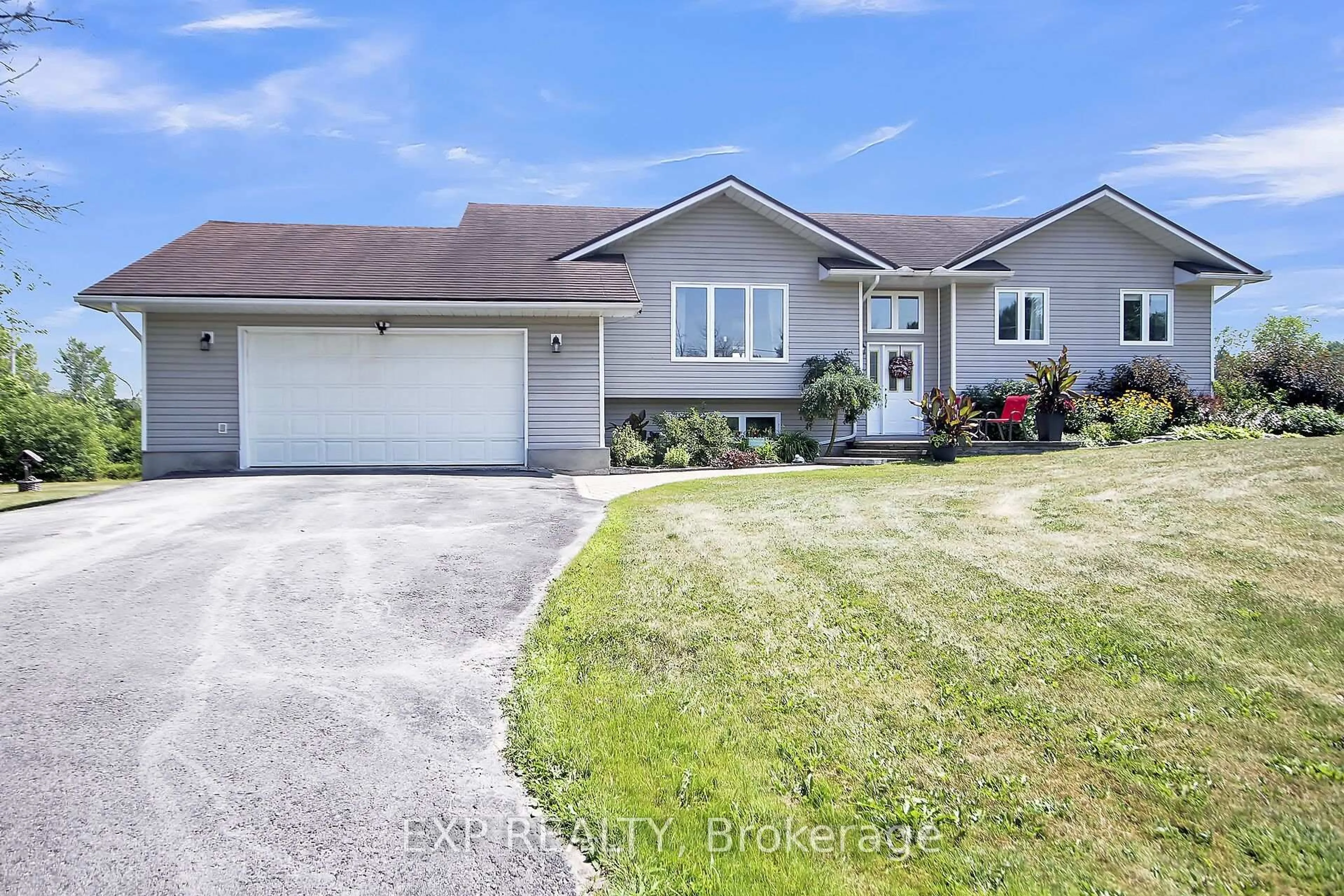 Home with vinyl exterior material, street for 372 Stonehome Cres, Almonte Ontario K0A 1A0