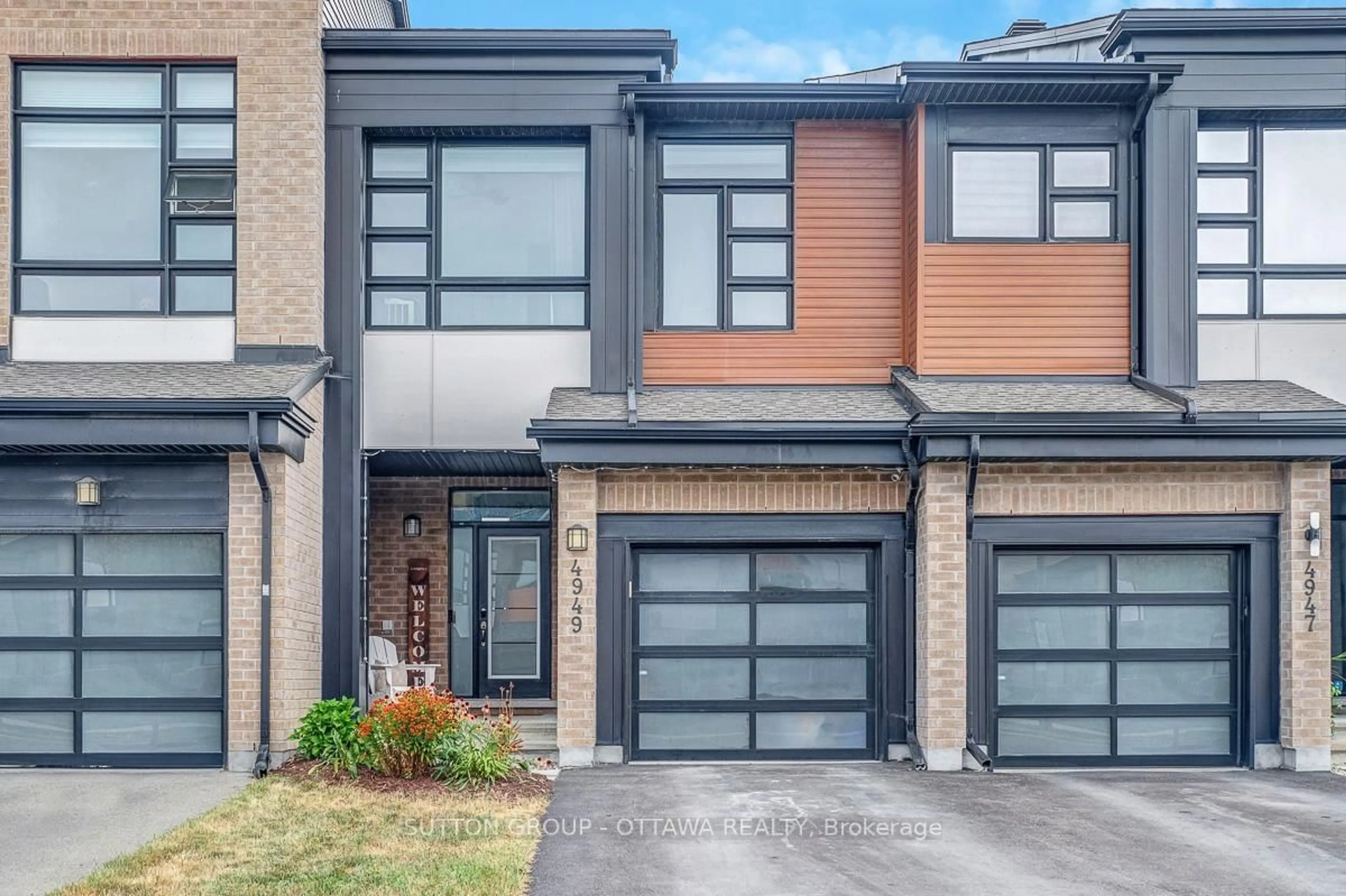Home with brick exterior material, street for 4949 Abbott St, Ottawa Ontario K2S 1E7
