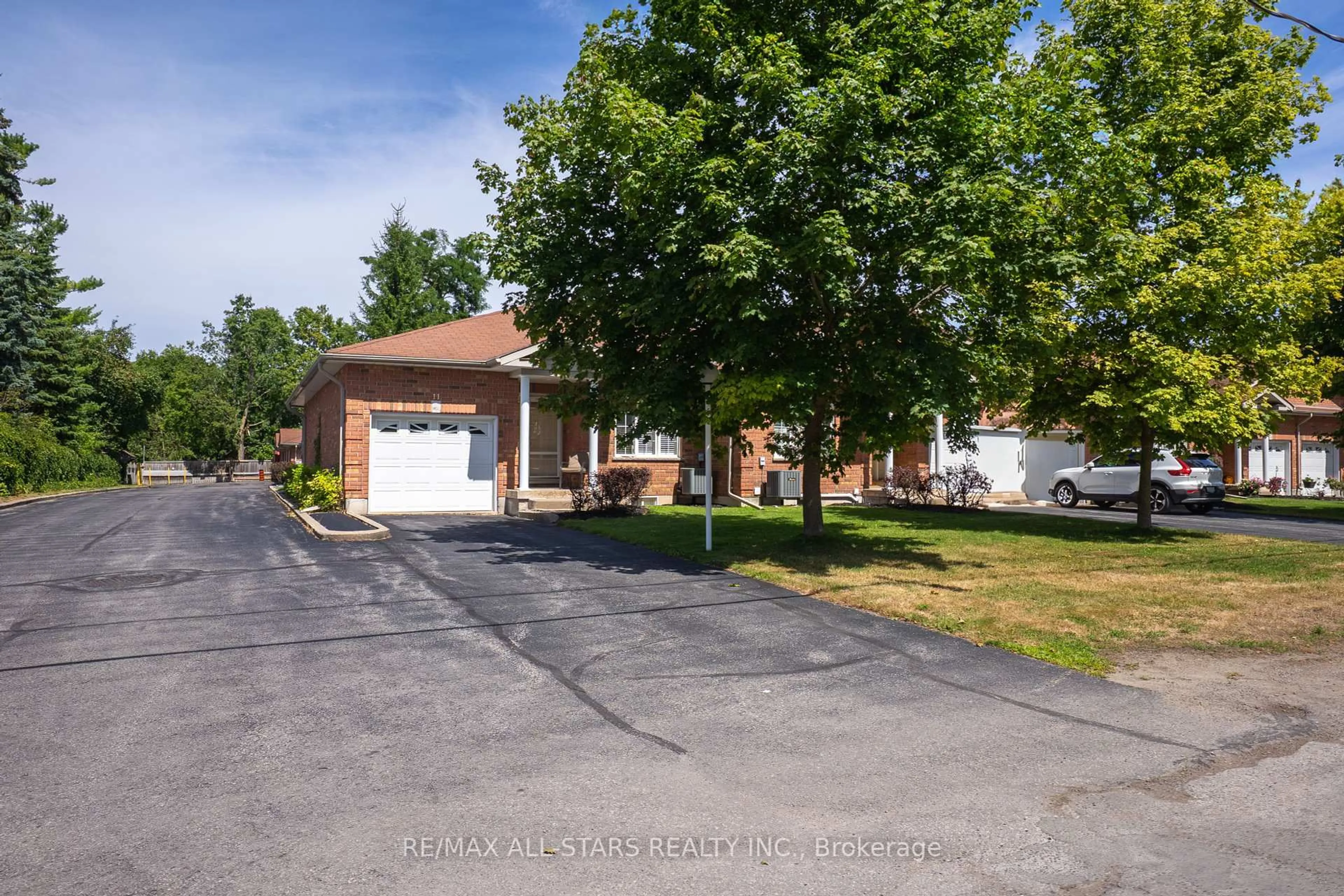 A pic from outside/outdoor area/front of a property/back of a property/a pic from drone, street for 111 colborne St #11, Kawartha Lakes Ontario K0M 1N0