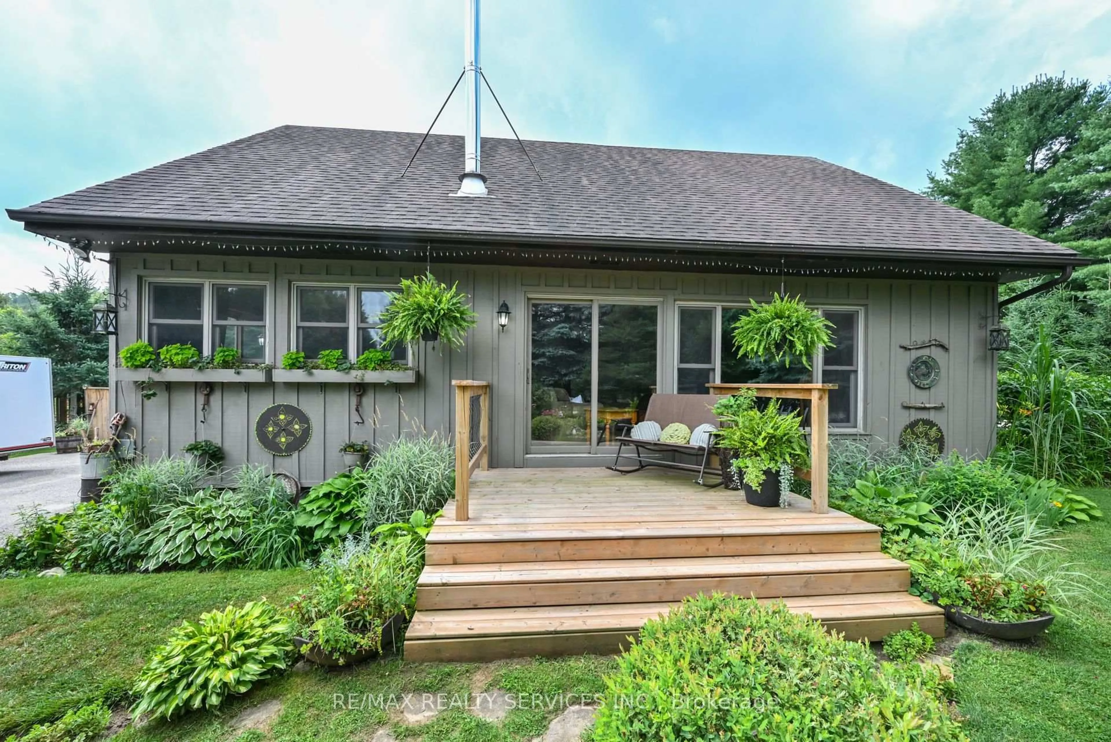 Unknown for 5 Cook Cres, Mulmur Ontario L9V 3M4