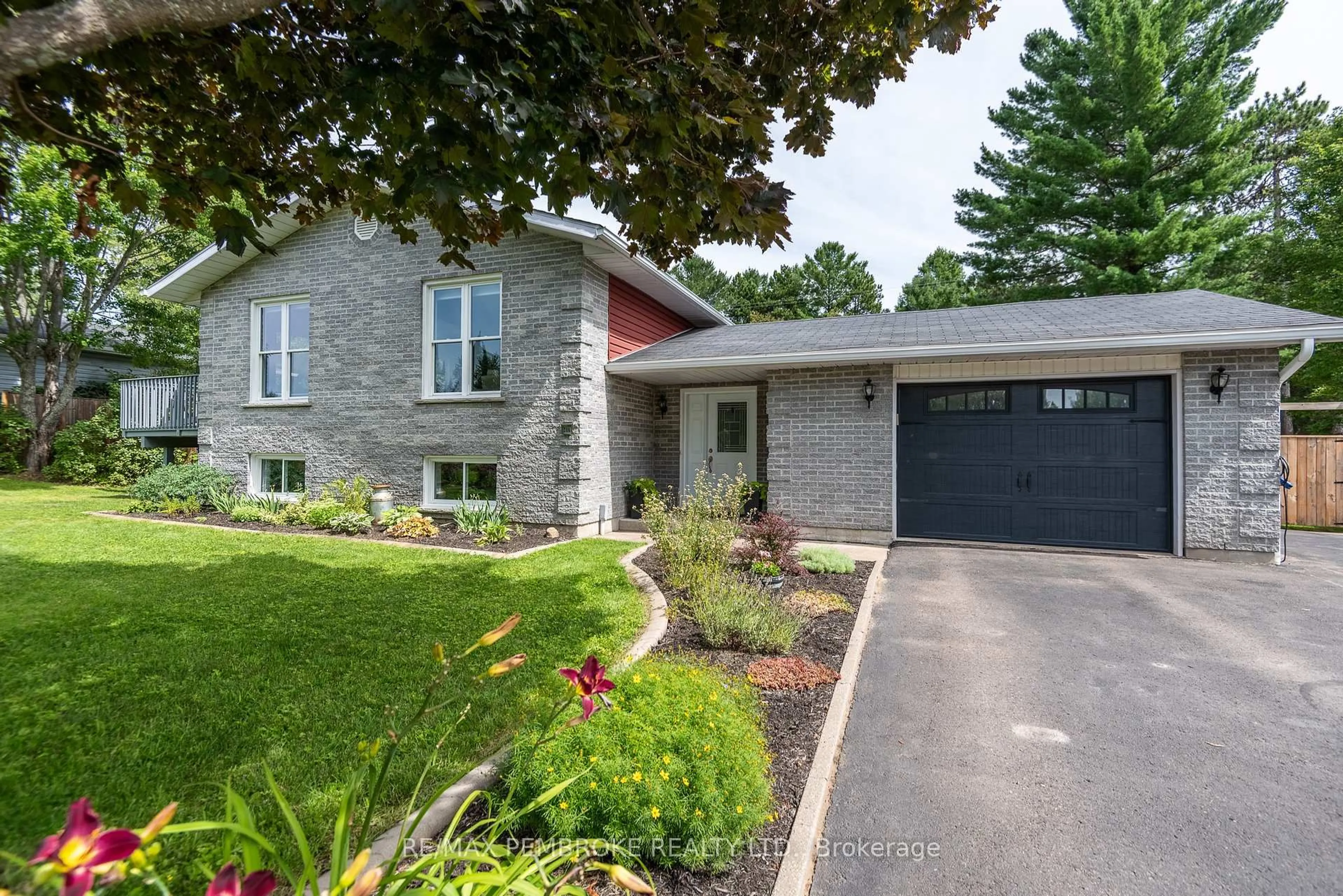 Home with brick exterior material, street for 306 Carla St, Petawawa Ontario K8H 3N2