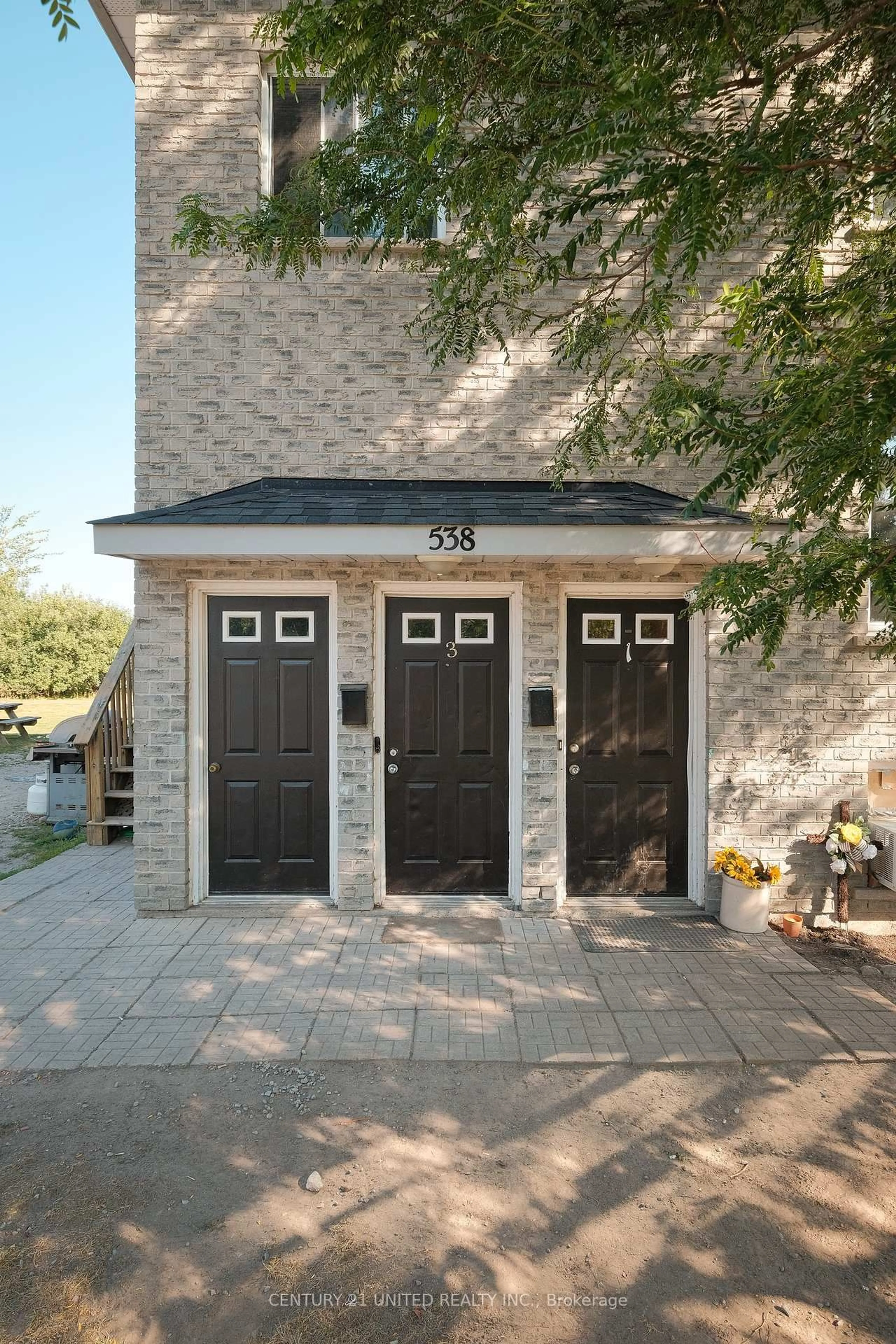 Home with brick exterior material, street for 538 Crystal Dr, Peterborough South Ontario K9J 8H1