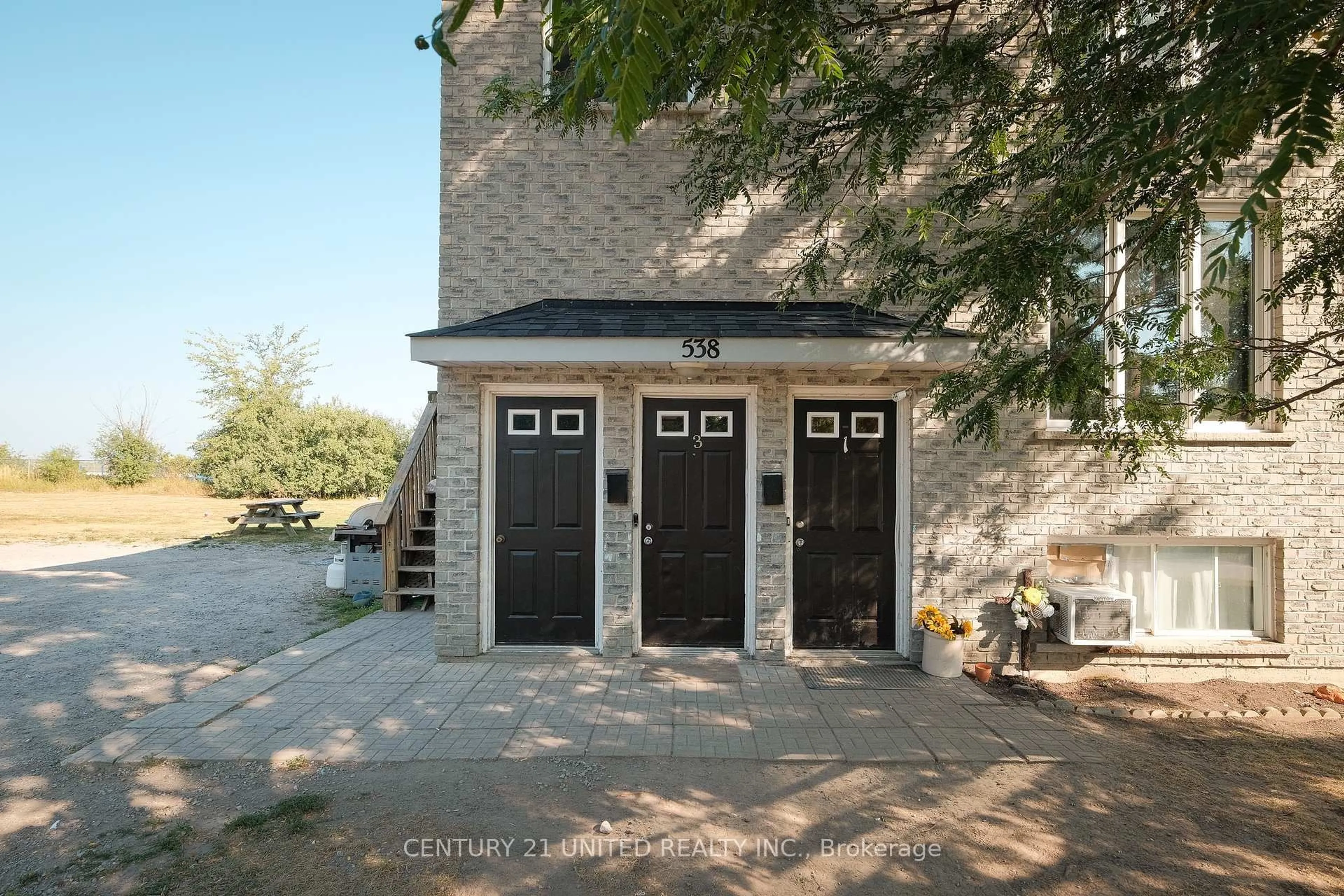 Unknown for 538 Crystal Dr, Peterborough South Ontario K9J 8H1