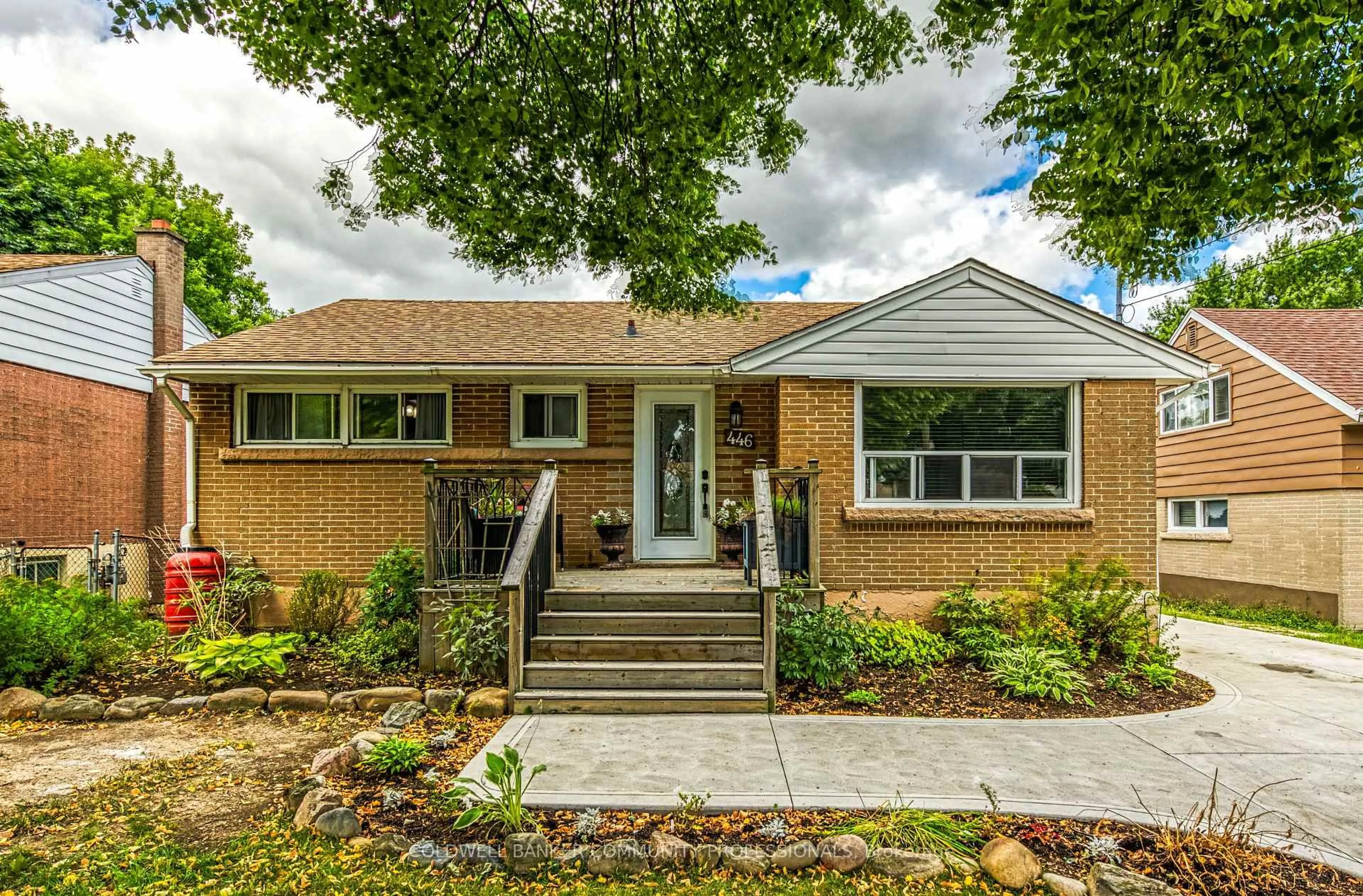Home with brick exterior material, street for 446 East 36th St, Hamilton Ontario L8V 4A5