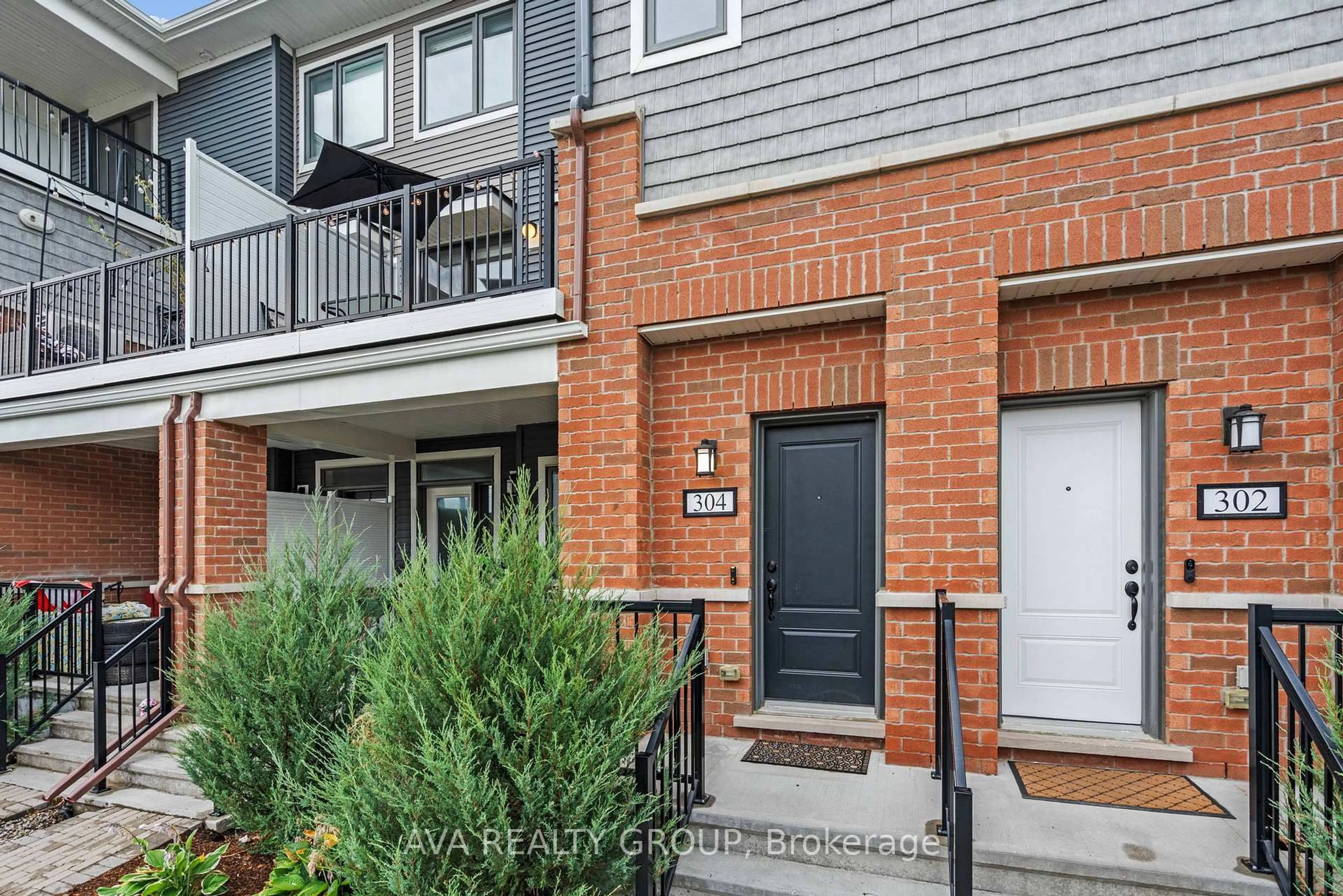 Home with brick exterior material, street for 304 Lapland Private, Ottawa Ontario K2V 0S2
