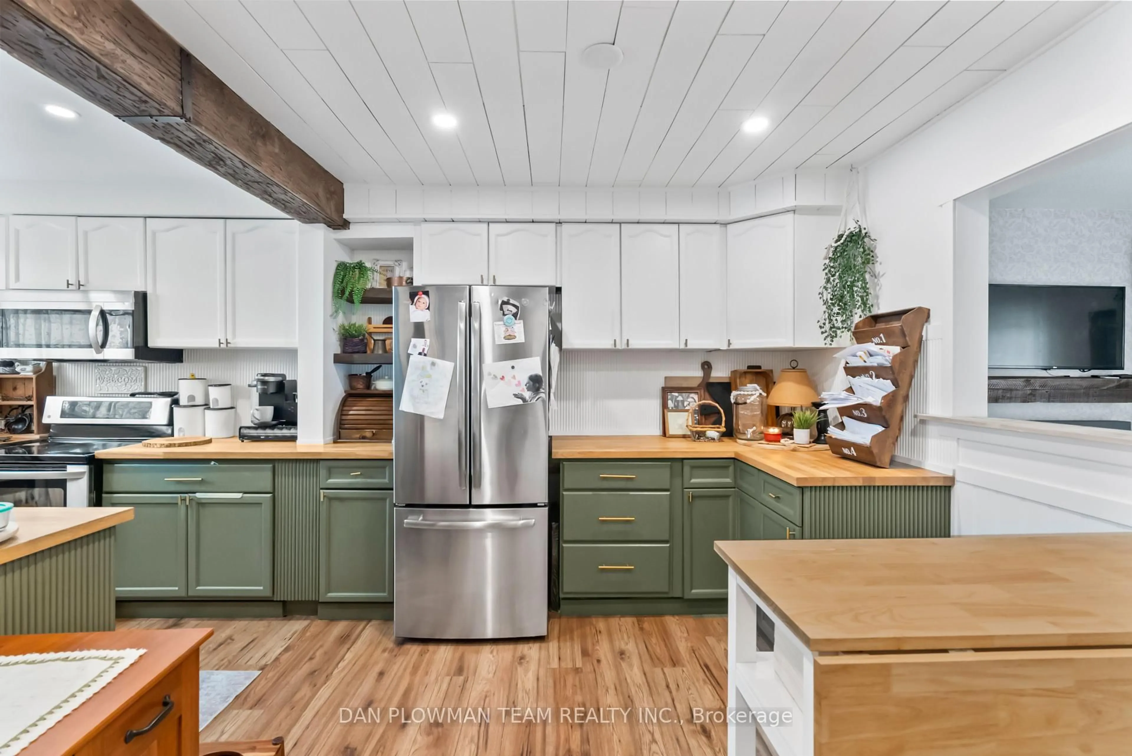 Open concept kitchen, unknown for 400 Westwood Dr #F6, Cobourg Ontario K9A 2B6