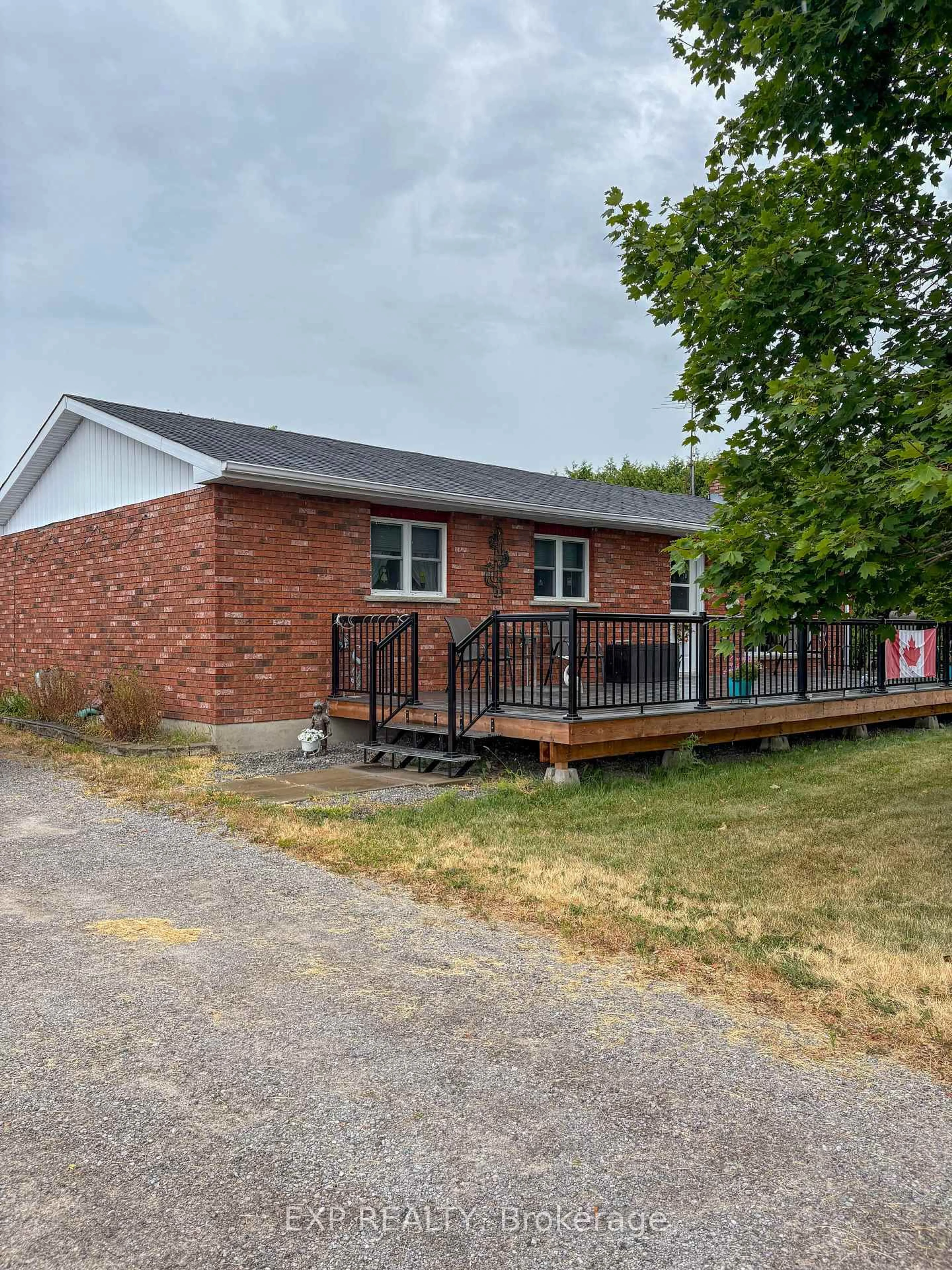 Unknown for 393 South Mcnaughton Rd, Renfrew Ontario K7V 3Z5