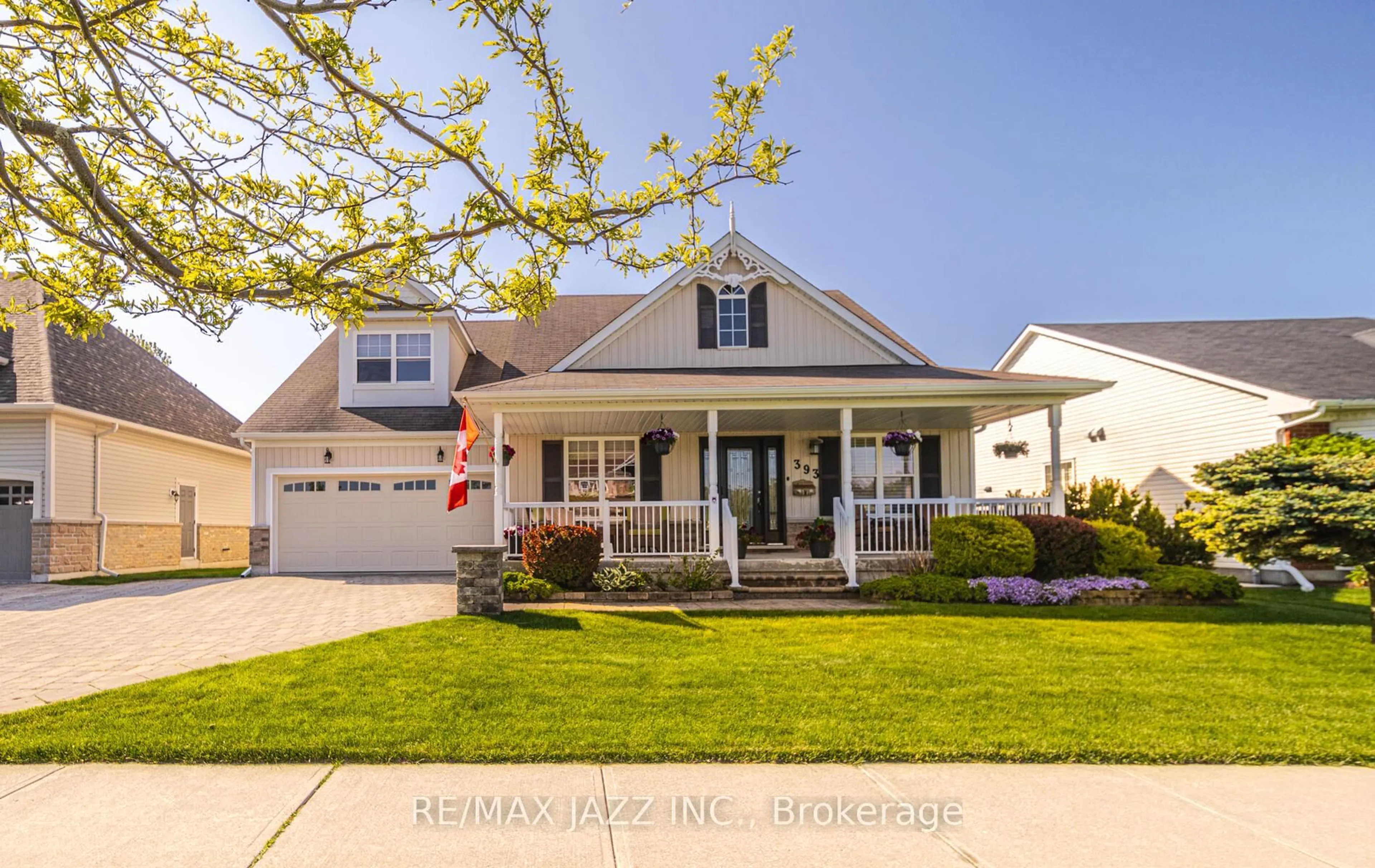 Home with vinyl exterior material, street for 393 Lakeshore Rd, Port Hope Ontario L1A 0A4