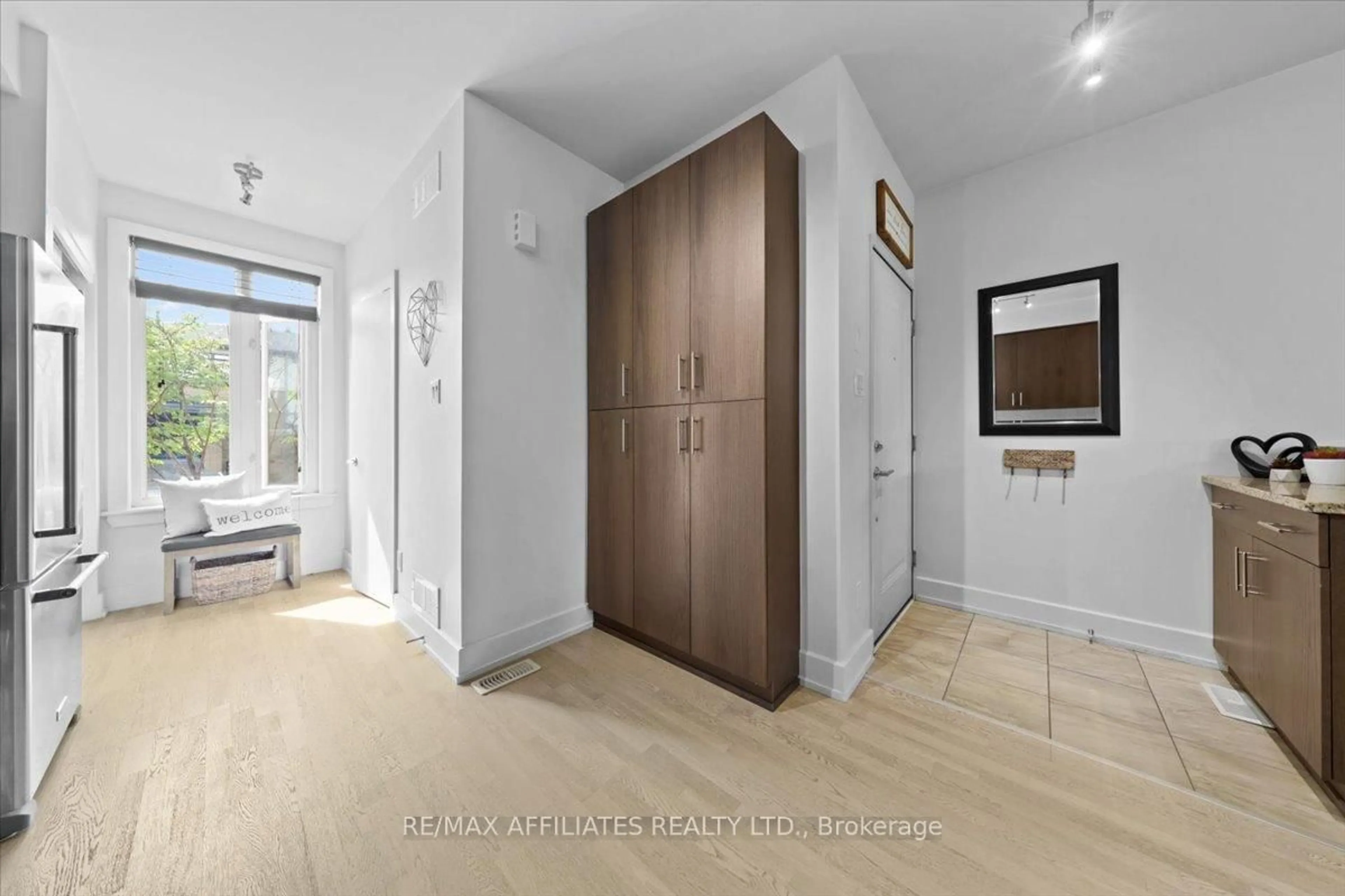 Indoor entryway for 23 Bergeron Private #3, Orleans Ontario K1C 0C2