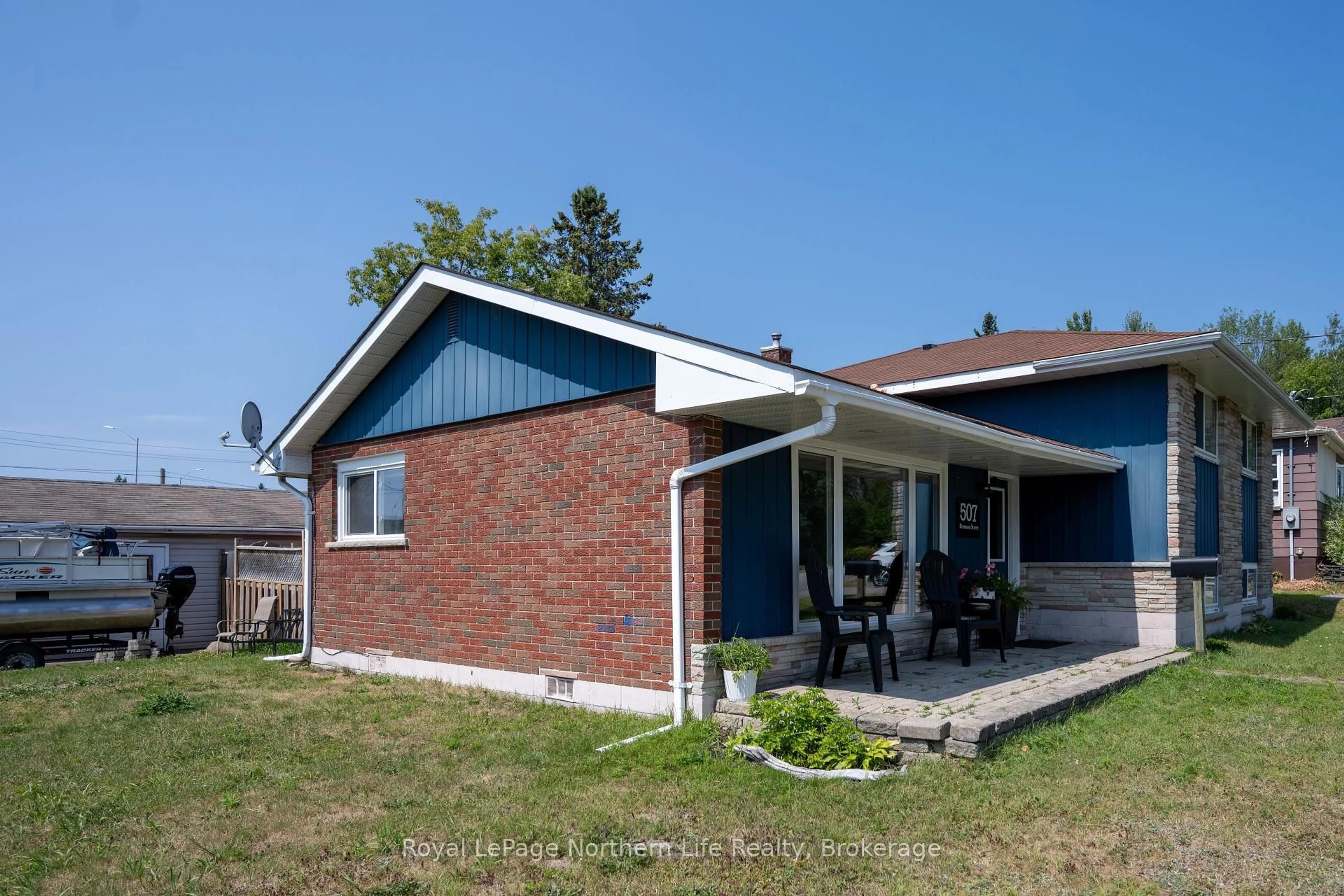 Home with brick exterior material, street for 507 Brennan St, North Bay Ontario P1B 6J9