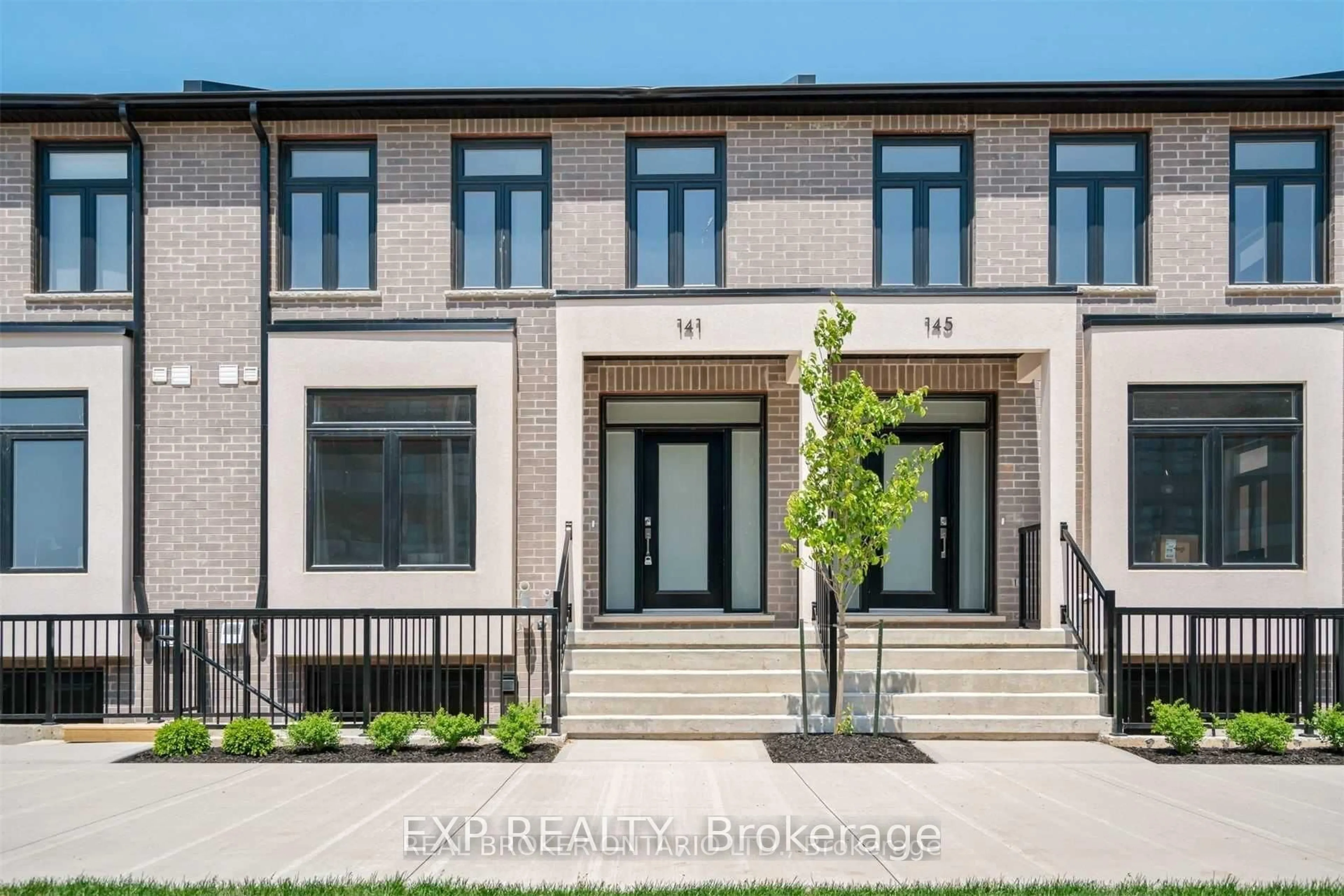 Home with brick exterior material, street for 141 Summersides Blvd, Pelham Ontario L3B 5N5