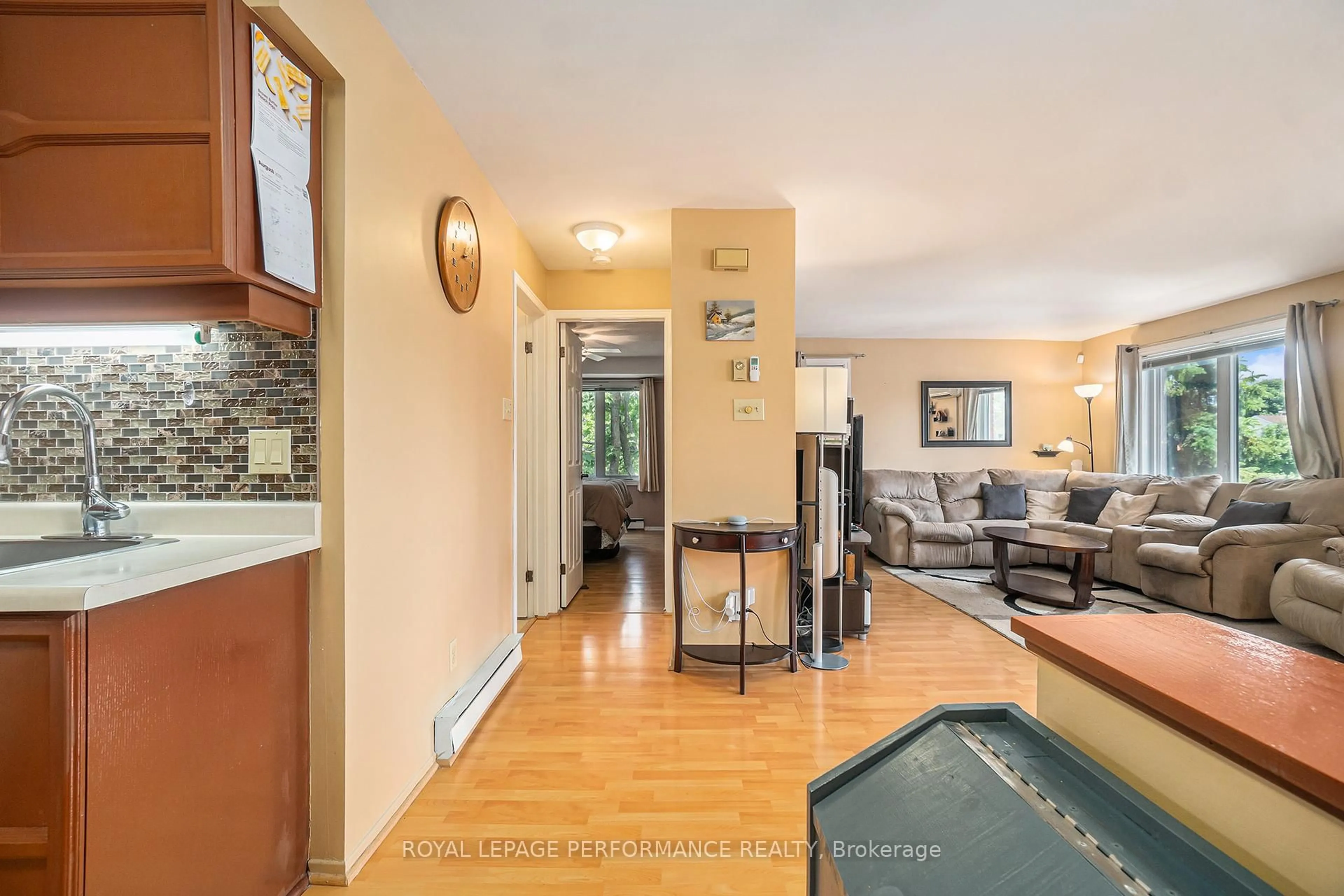 Indoor foyer for 1765 Cabaret Lane #201, Orleans Ontario K4A 2H2