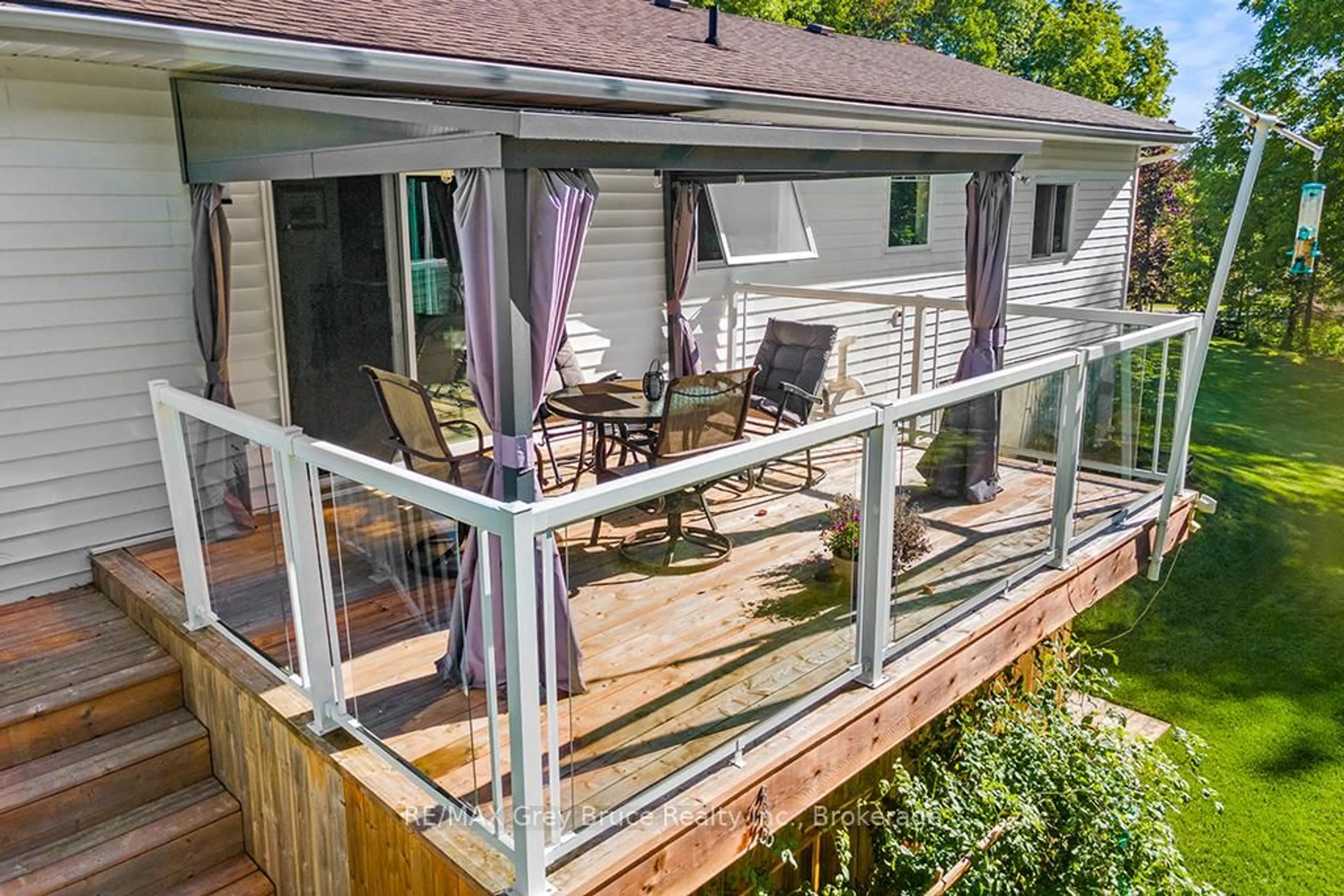 Patio, water/lake/river/ocean view for 699 20TH St, Owen Sound Ontario N4K 4E1