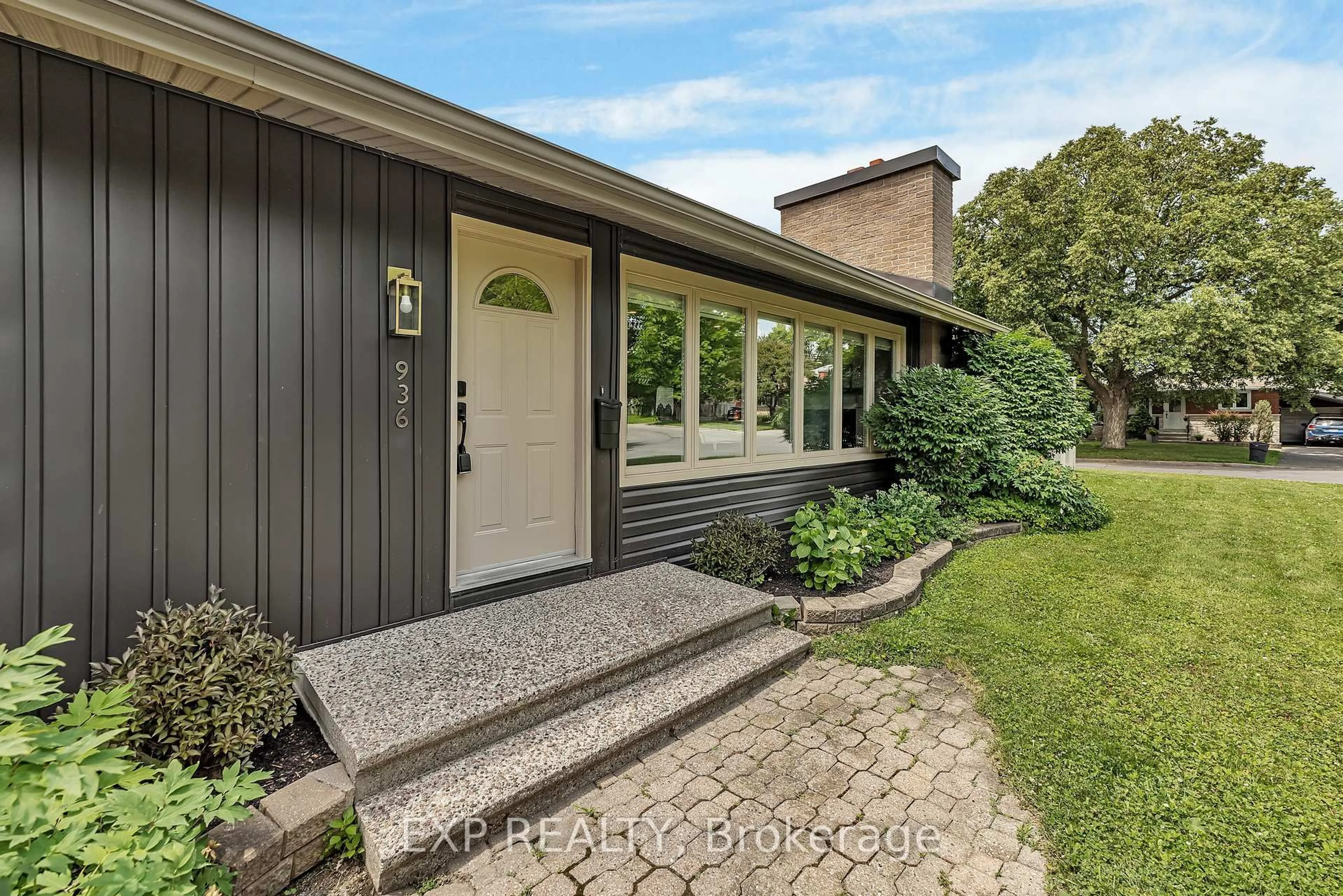 Unknown for 936 Blythdale Rd, Ottawa Ontario K2A 3N6